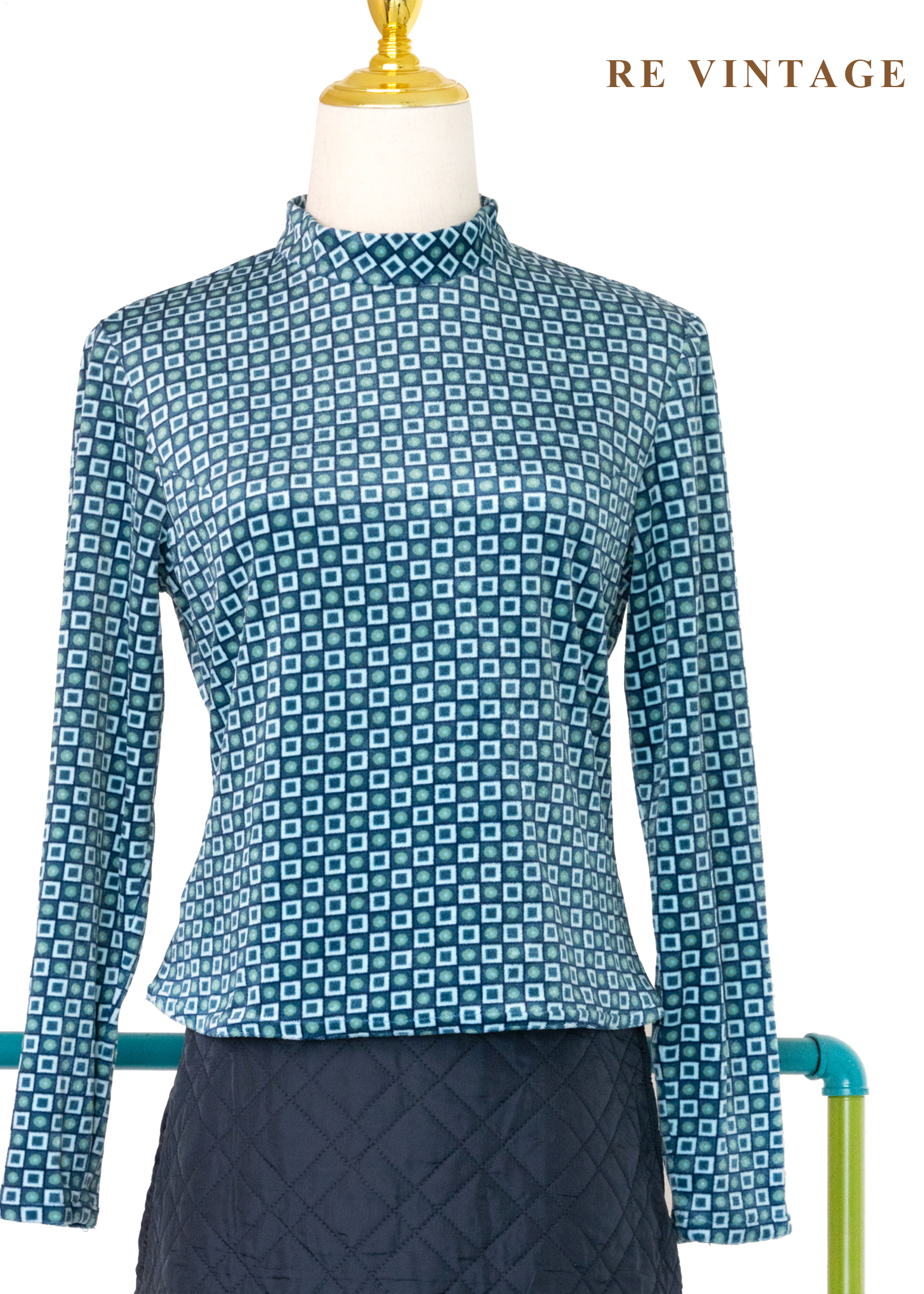 冰封的海柔軟的光絨布上衣