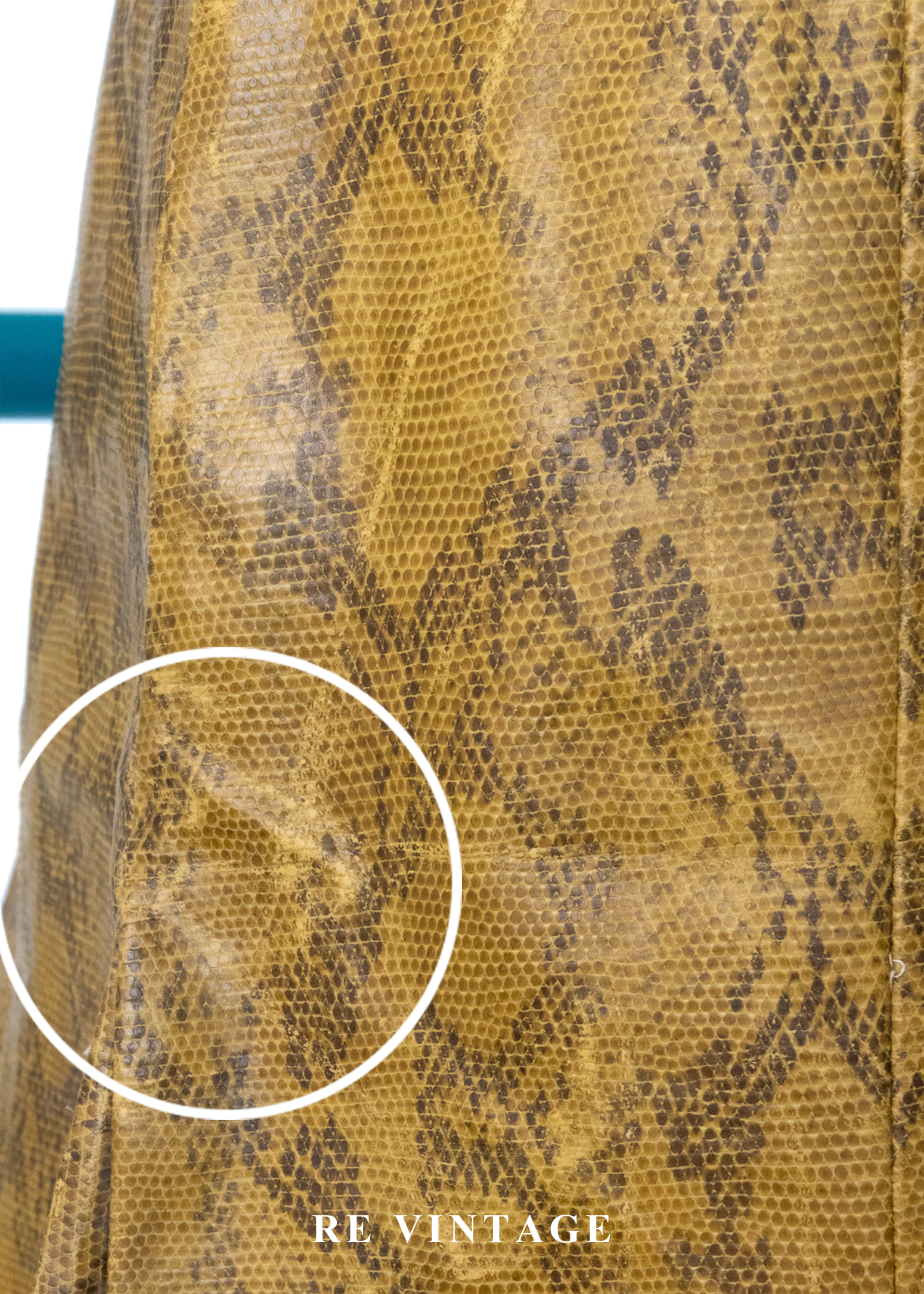 芥末黃蟒蛇紋皮革短裙(26")10