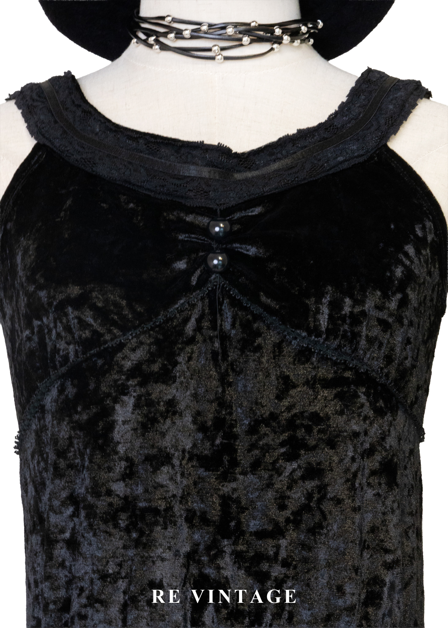 質感單品 - 黑天鵝絨布圓領迷你洋裝3