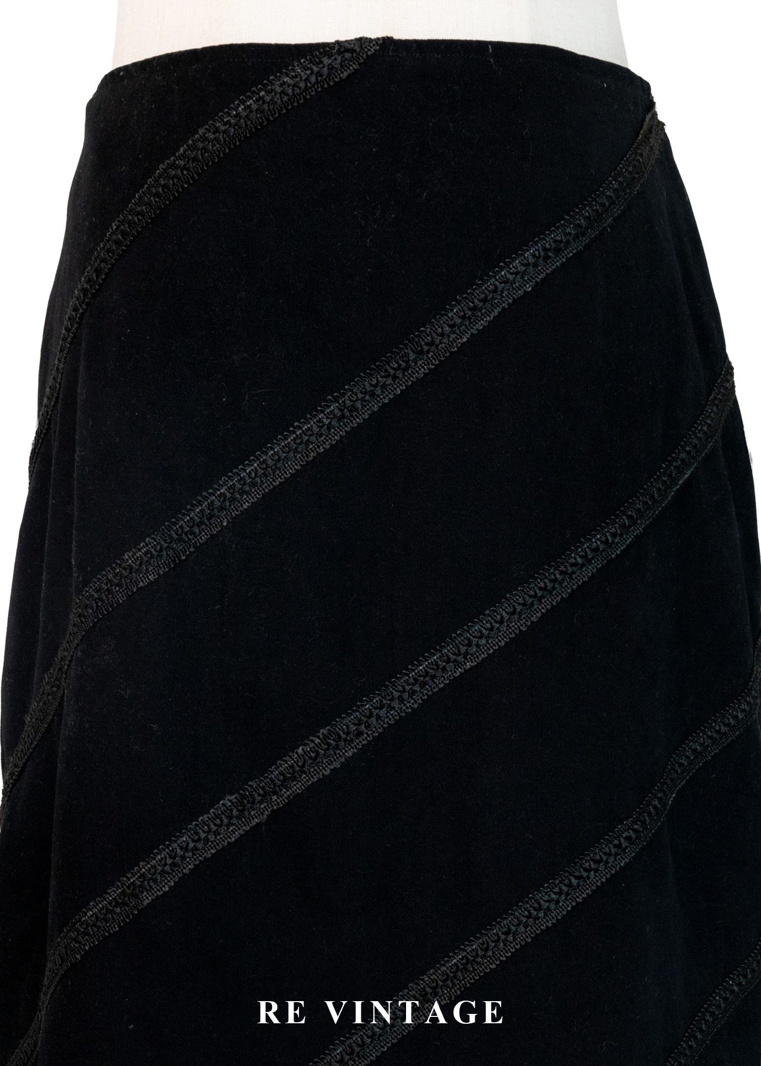 斜向筆畫柔和線條中長裙(29")3