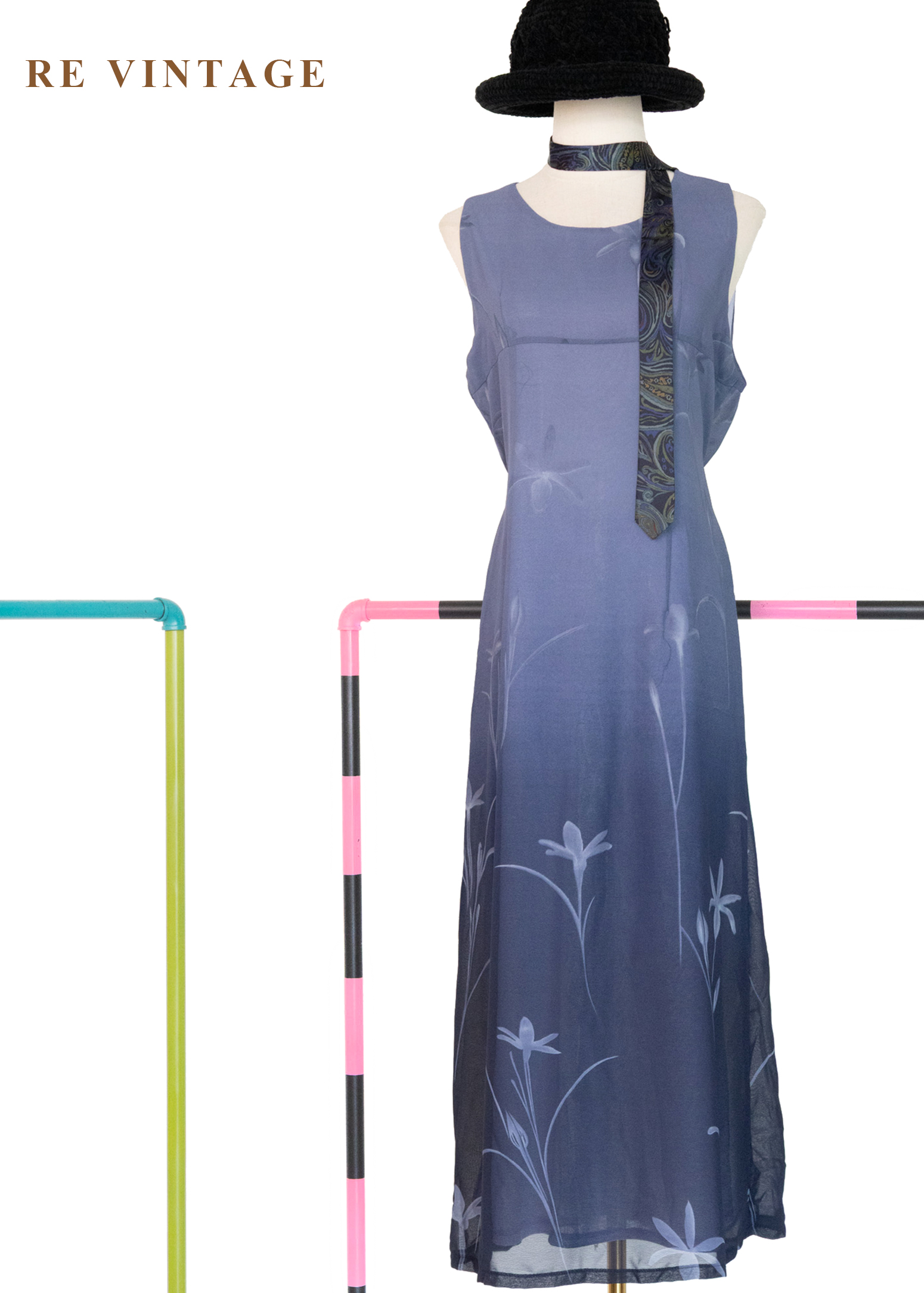 霧中灰藍湖面的花朵們長洋裝