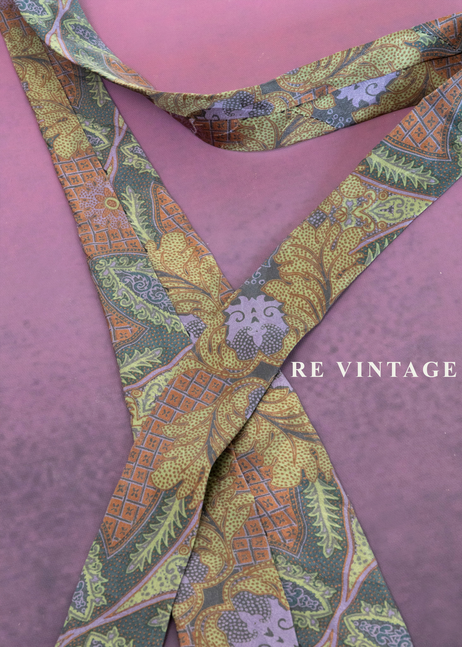 華麗的曲線與繁華交錯領帶7