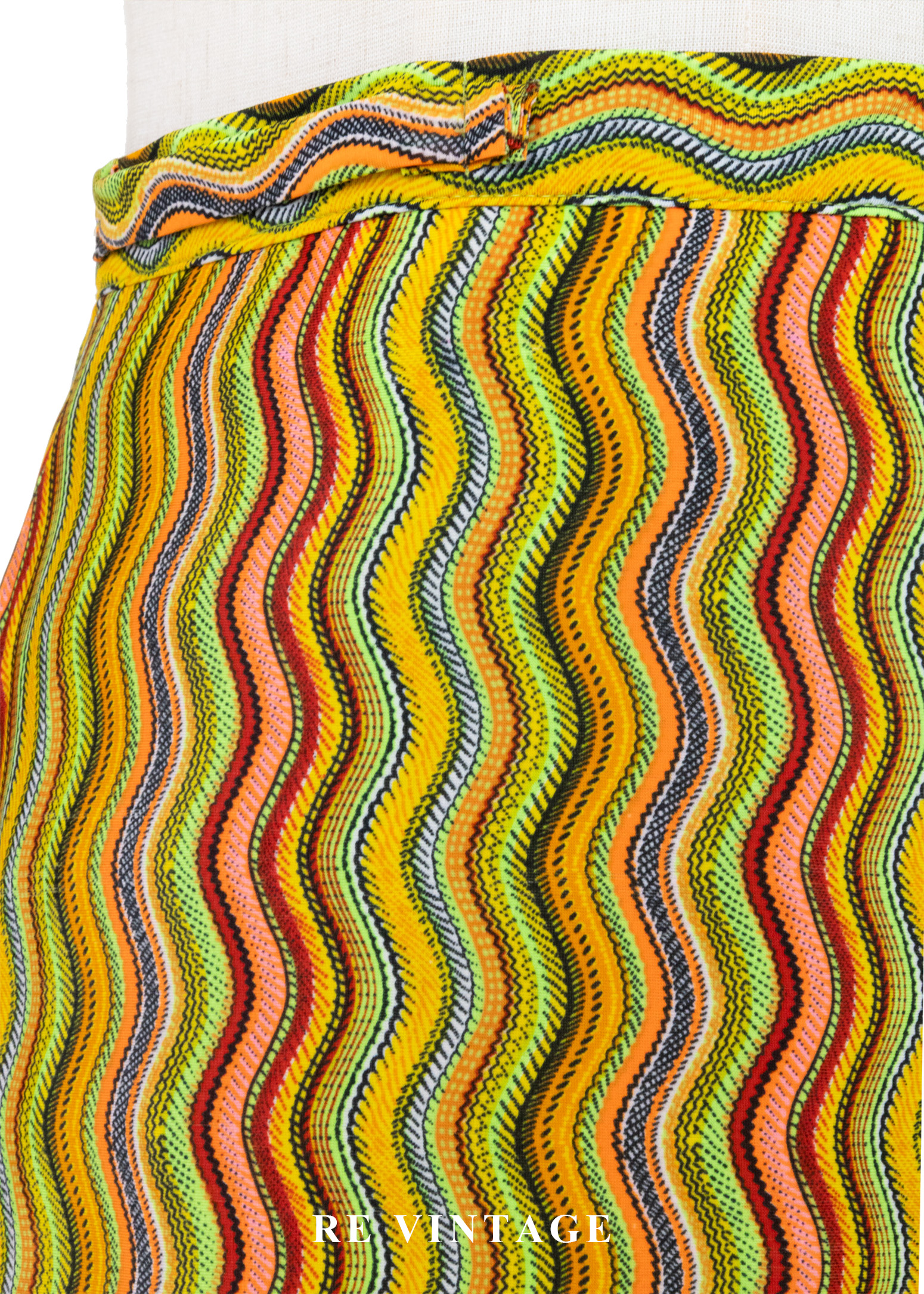 復古迷幻螢光波紋及膝裙(26")5