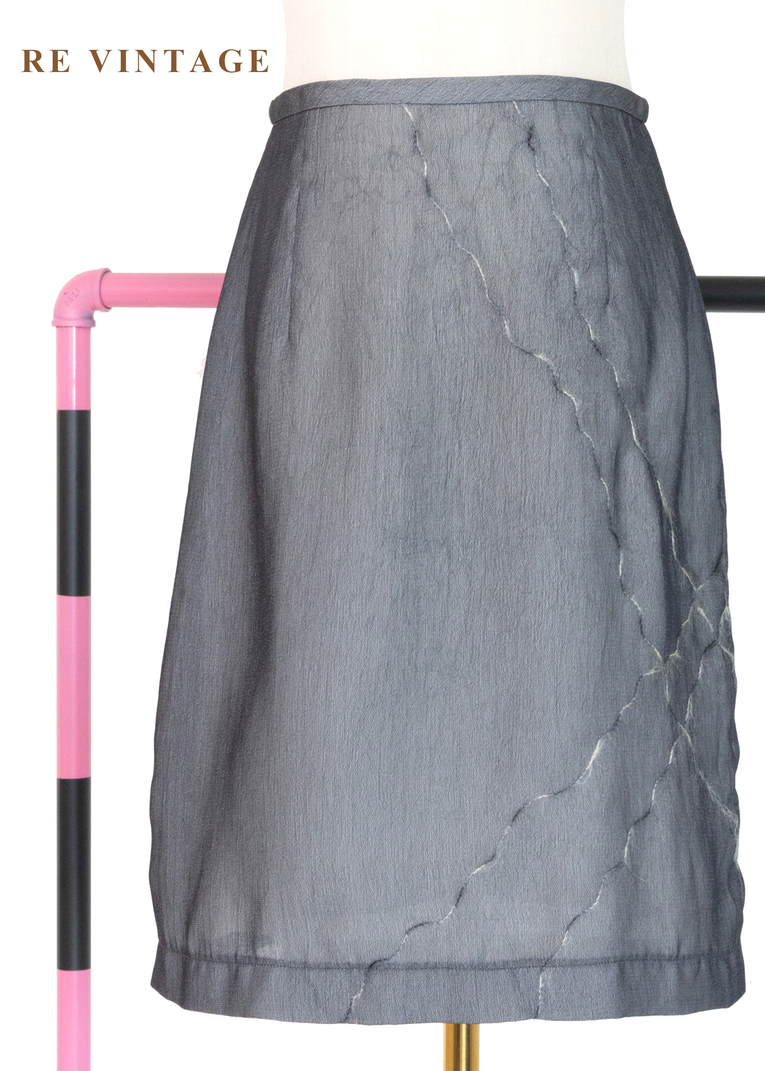 霧灰不規則線條短裙（25"）