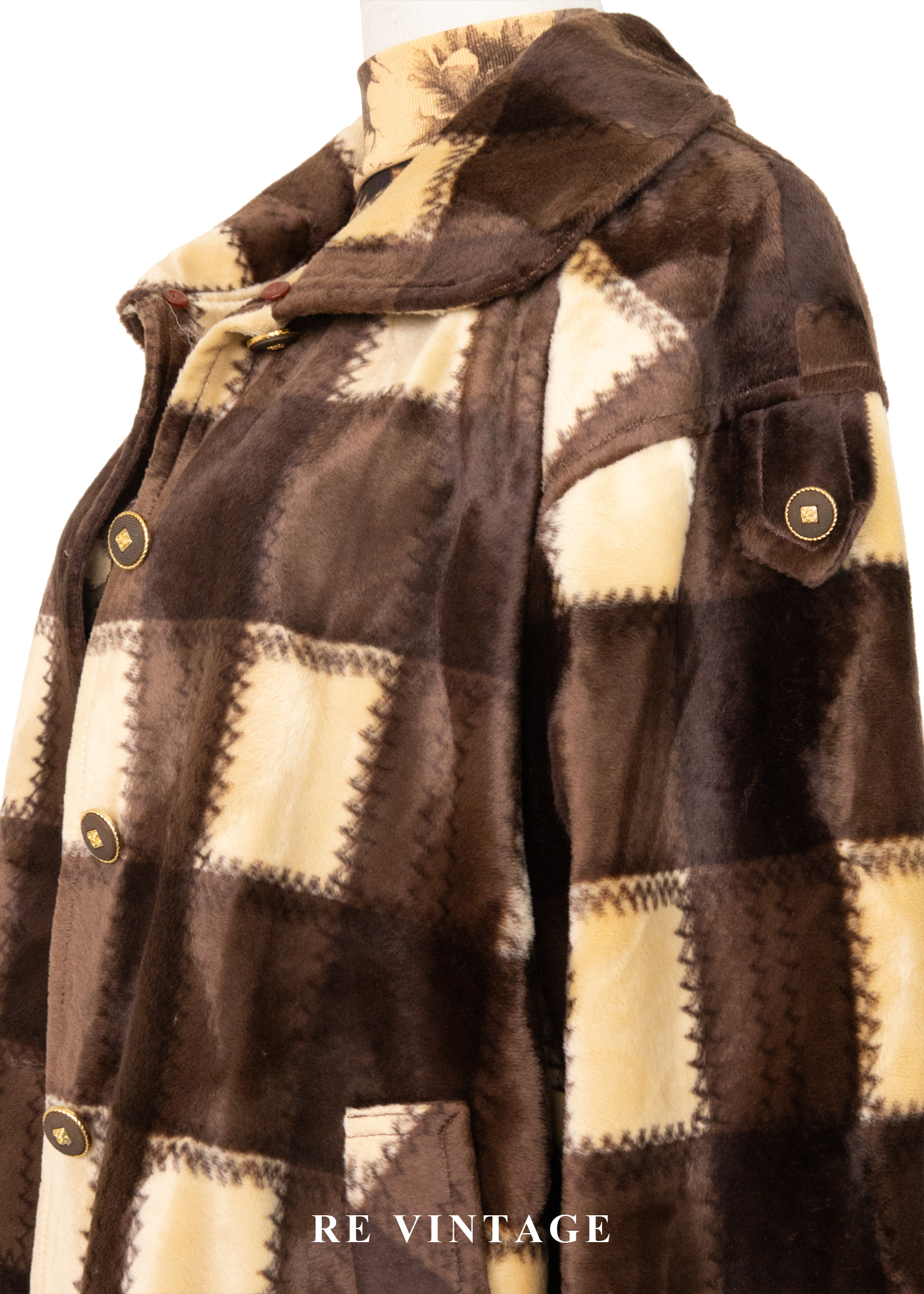 焦糖奶霜格紋絨布外套8