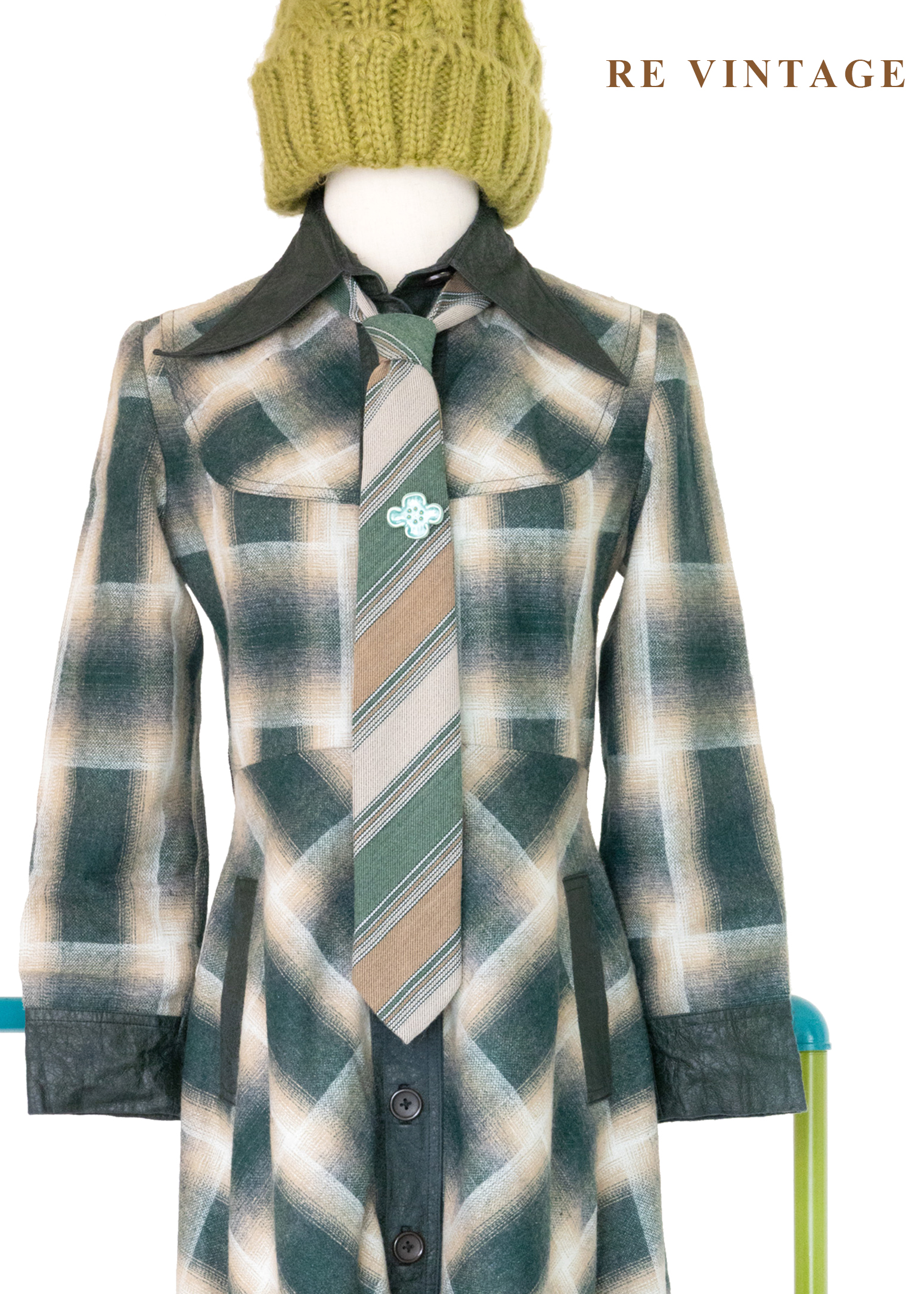 Echo in the Pines 霧裡森林格紋長洋裝17