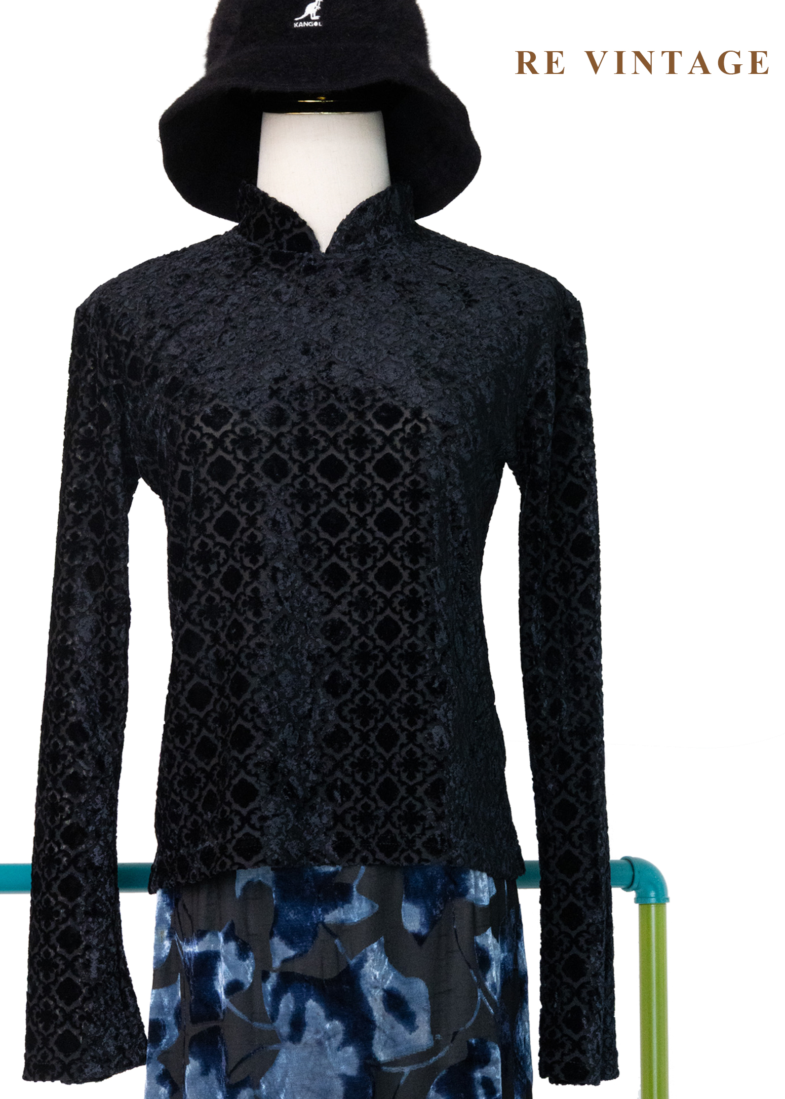 法國製 - 古典壓紋燒絨上衣