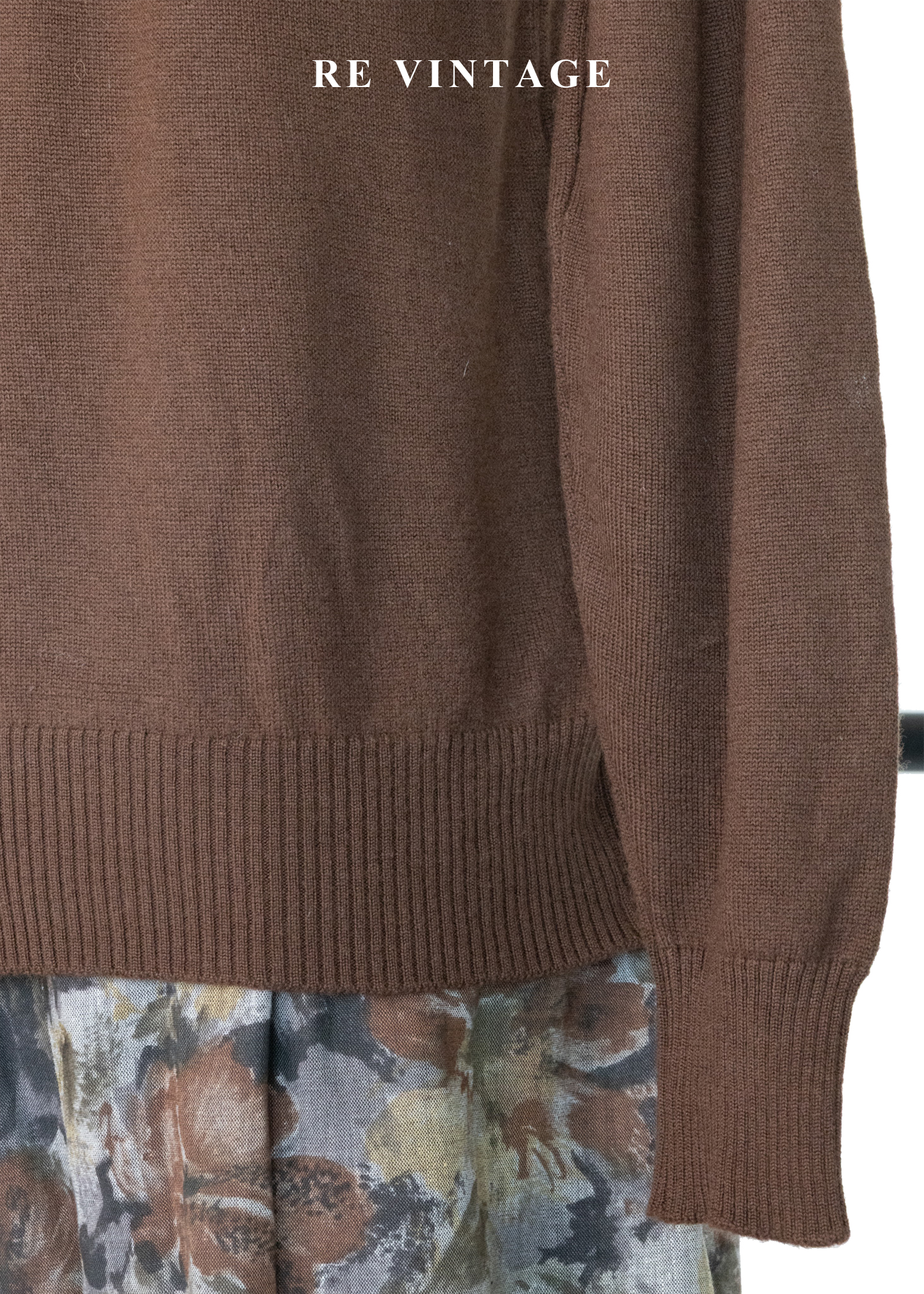 大地色拼接色塊針織毛衣9