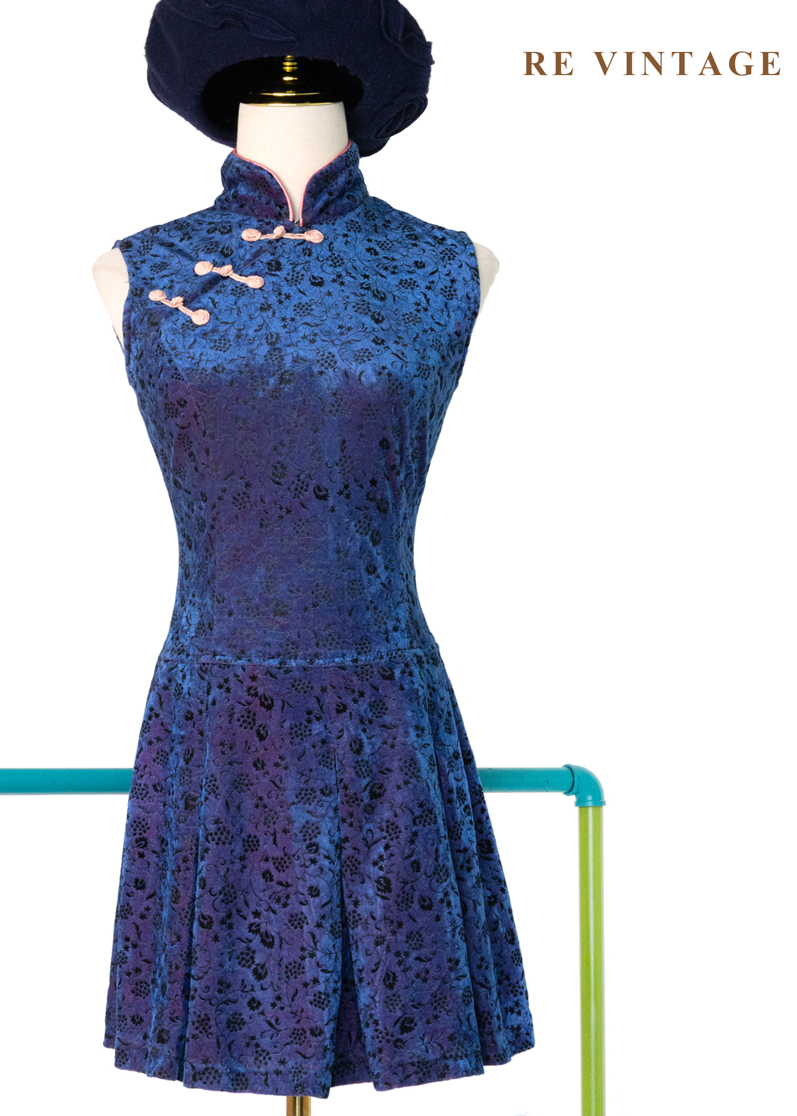 夜藍錦書紫蘭紅光迷你洋裝