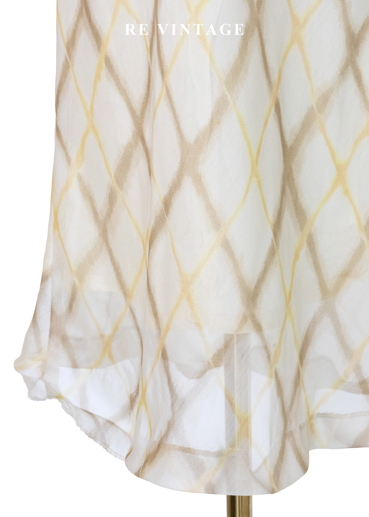 奶油雲階菱格紋氣質洋裝12