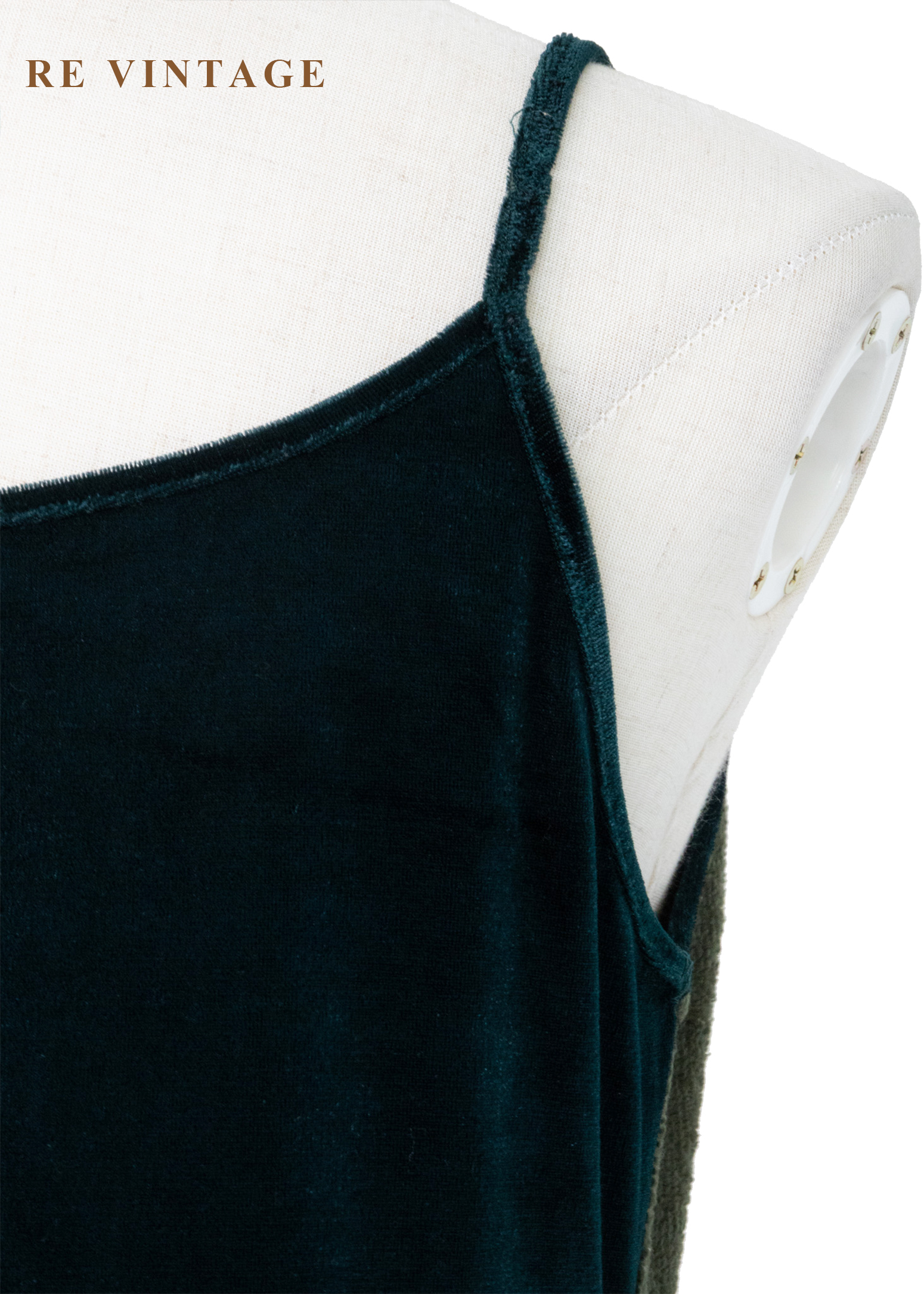 質感單品 - 柔霧深綠與苔綠光影細肩長洋裝12