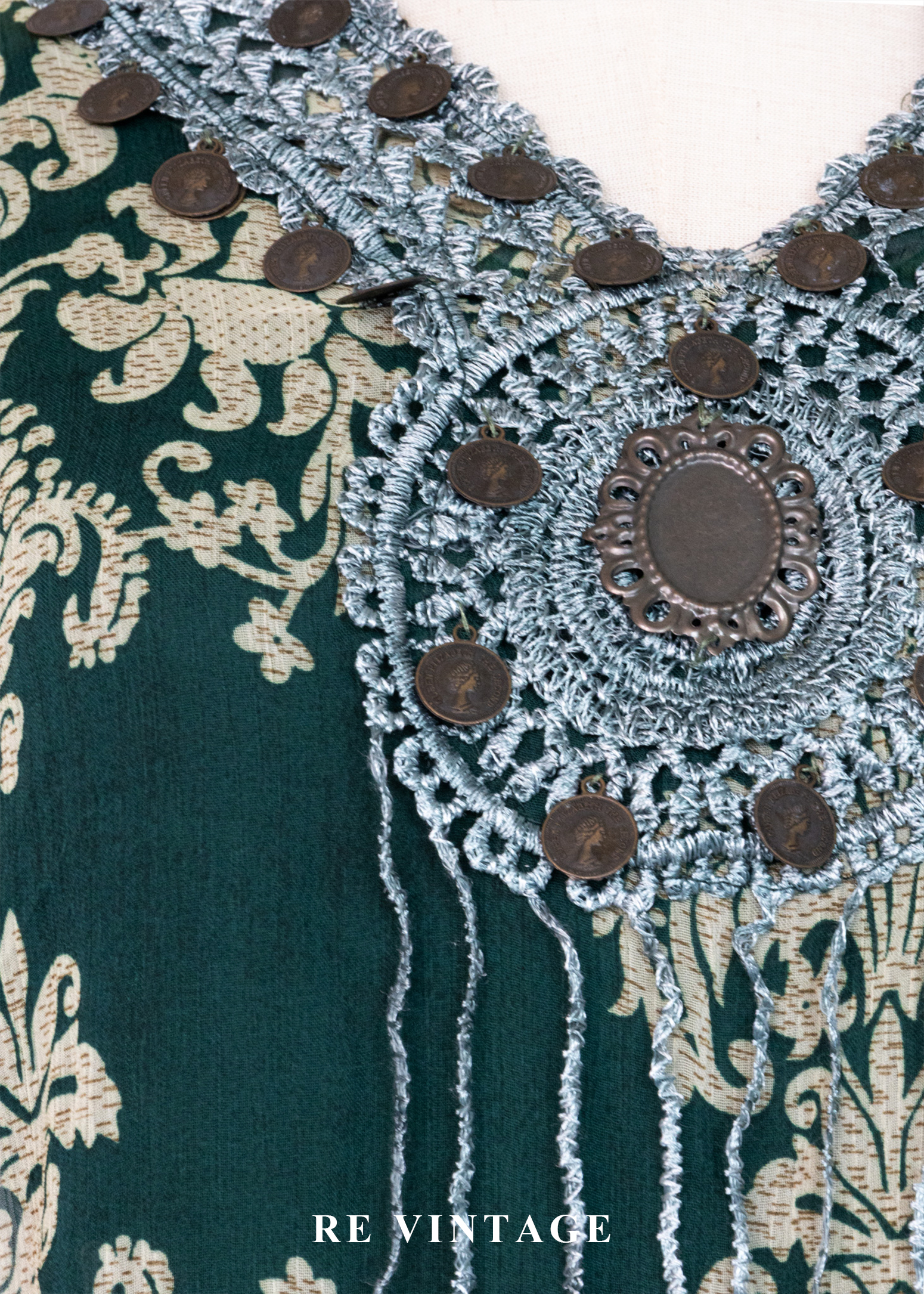 東歐精緻圖騰流蘇硬幣垂墜感上衣5