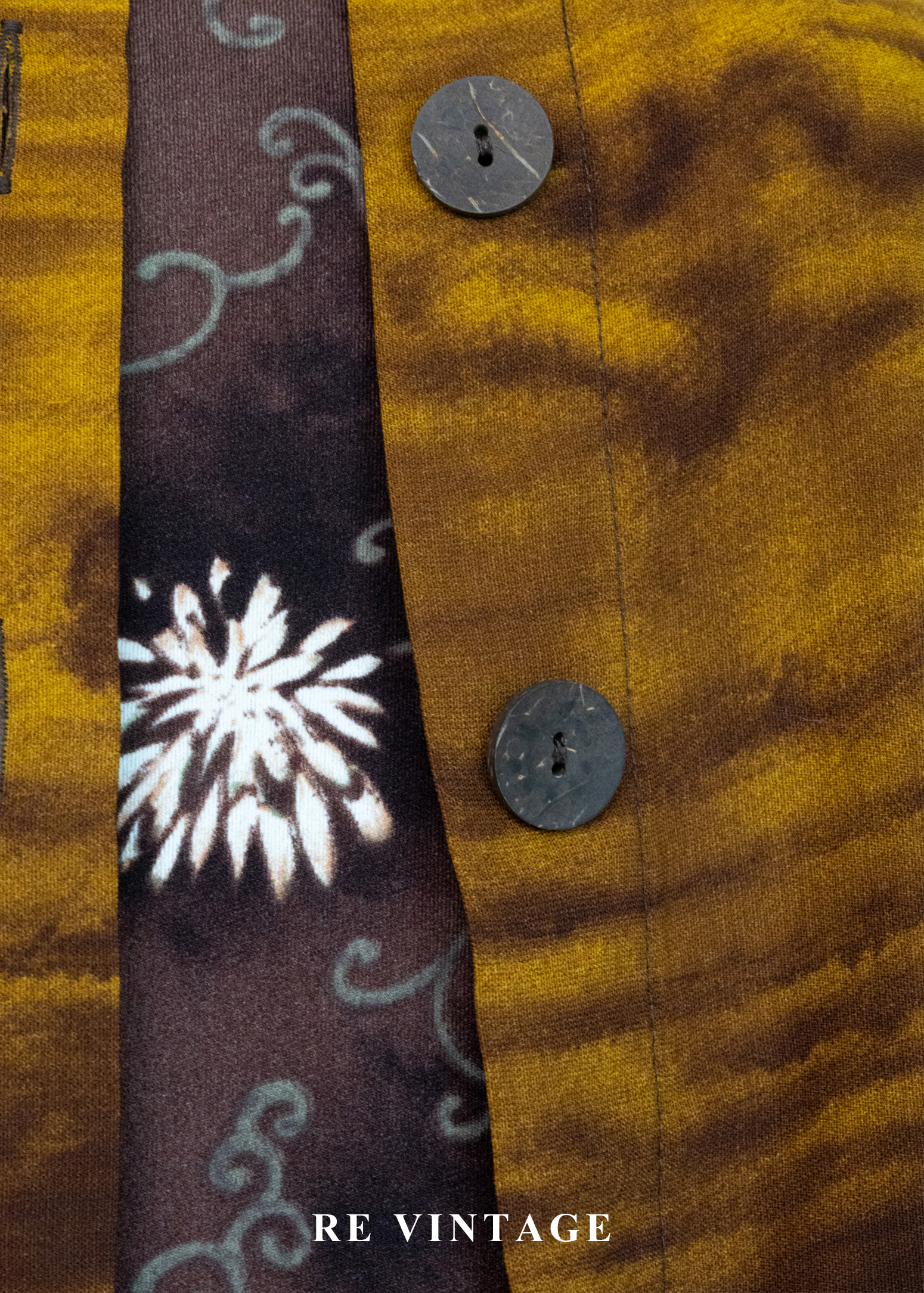 曠野湖邊焦糖黃漸層暈染上衣7