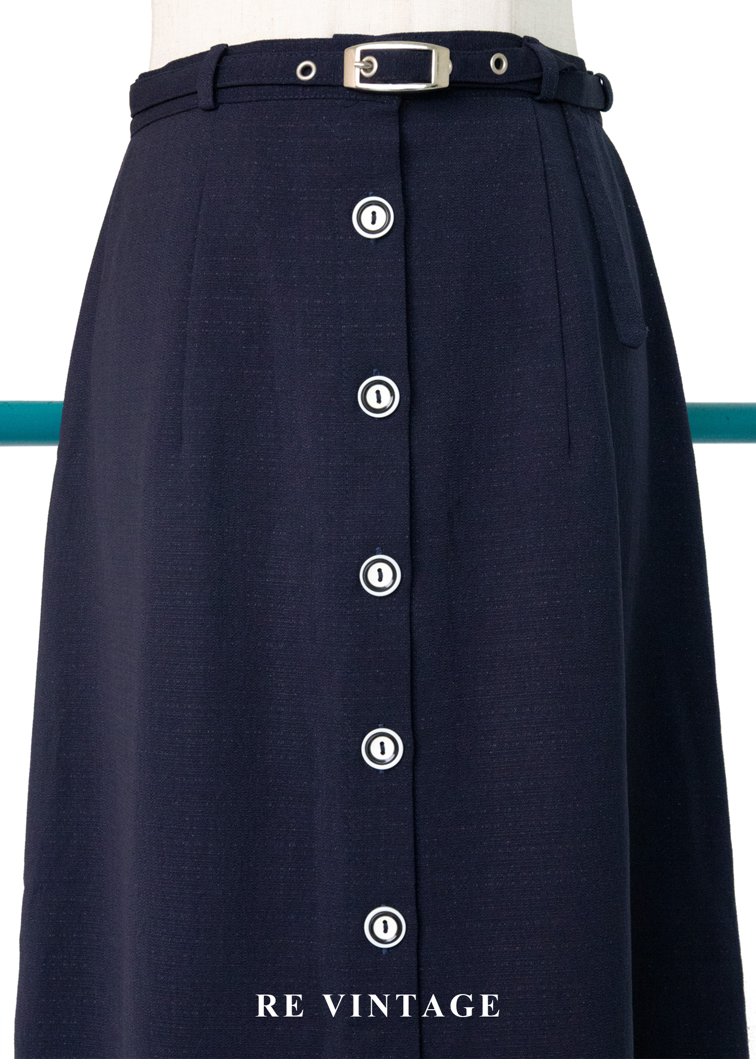 質感單品 - 黑白釦高腰藍裙(24")3