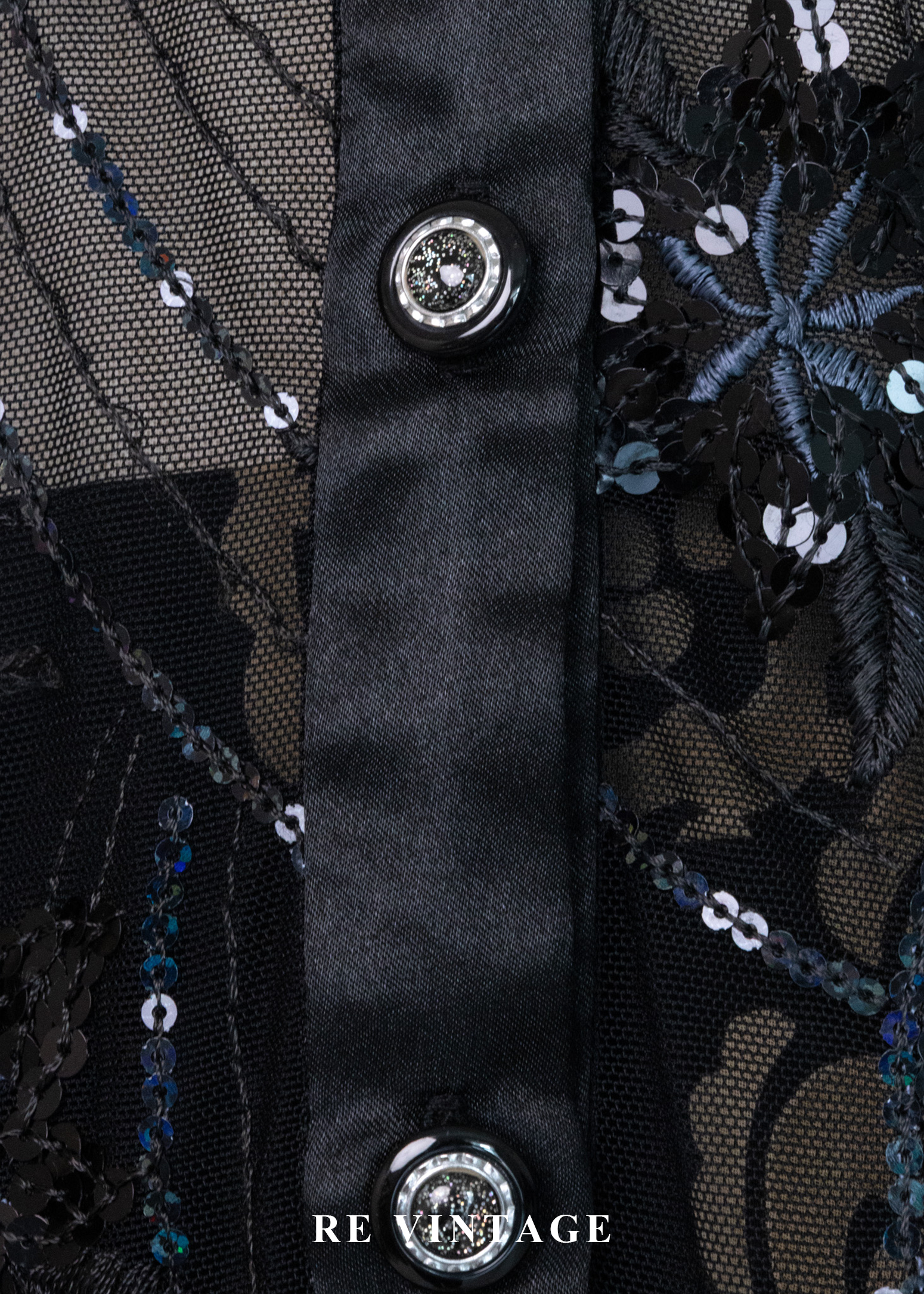 夜色中的黑曜石- 古典亮片刺繡透膚襯衫7