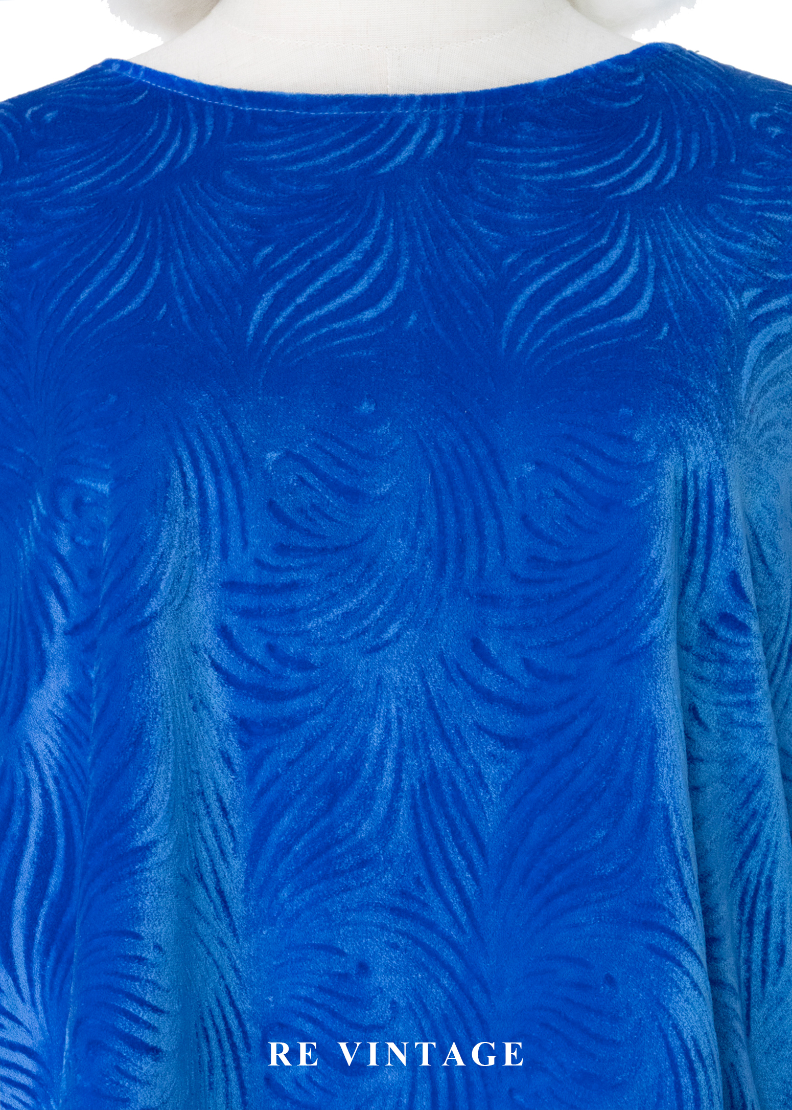 克萊因藍深海波紋絨布上衣3