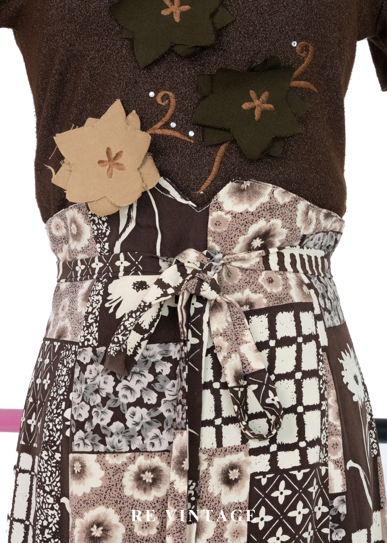 暖棕花帖短袖上衣9