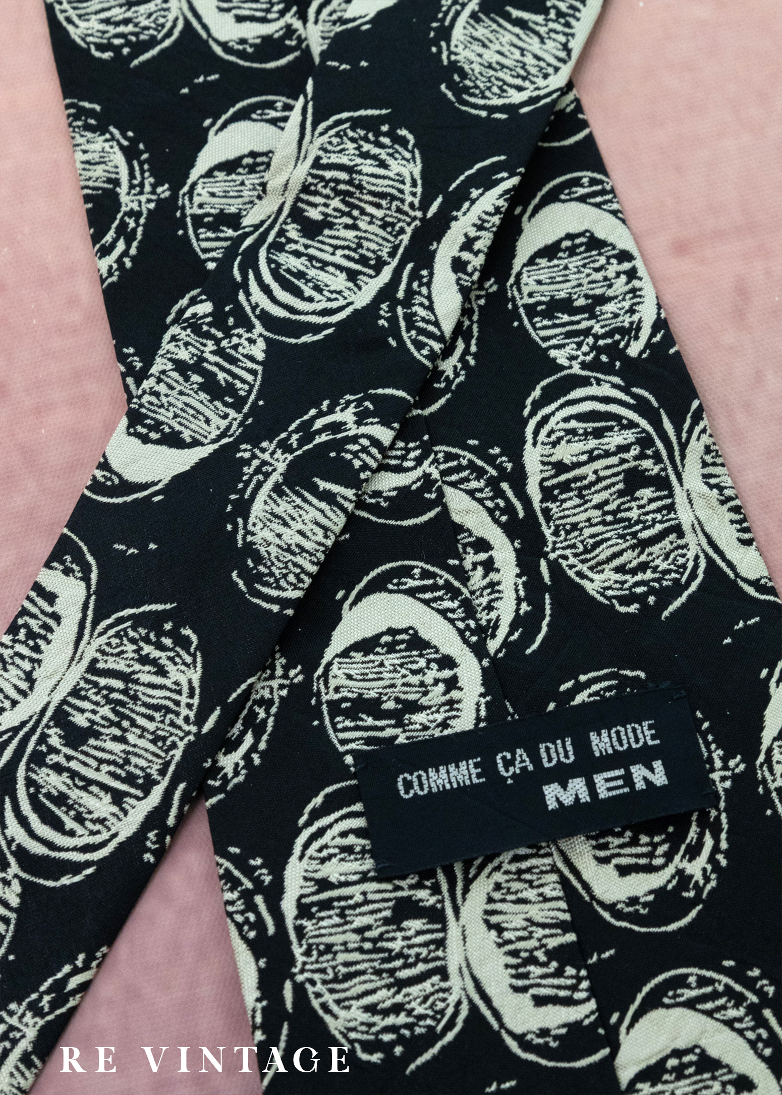 宇宙陰晴圓缺領帶3