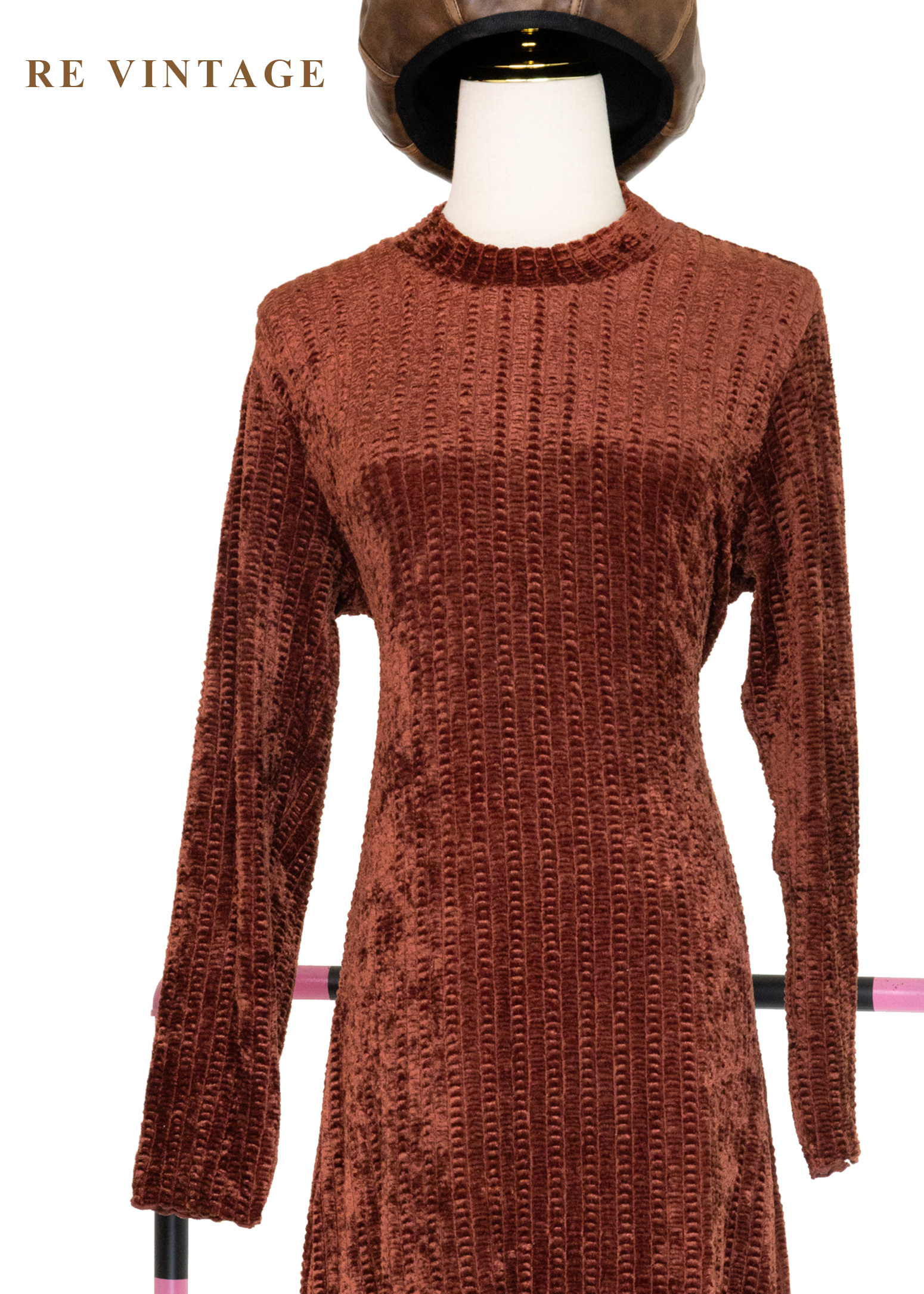 琥珀流光紋理絨布長洋裝9