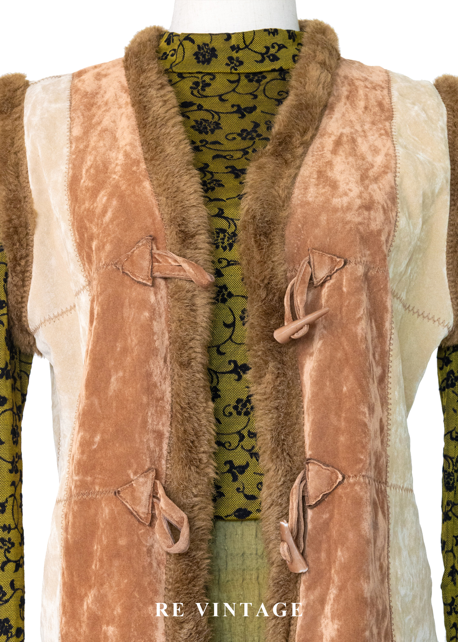 Caramel Field 焦糖色毛絨交錯背心3