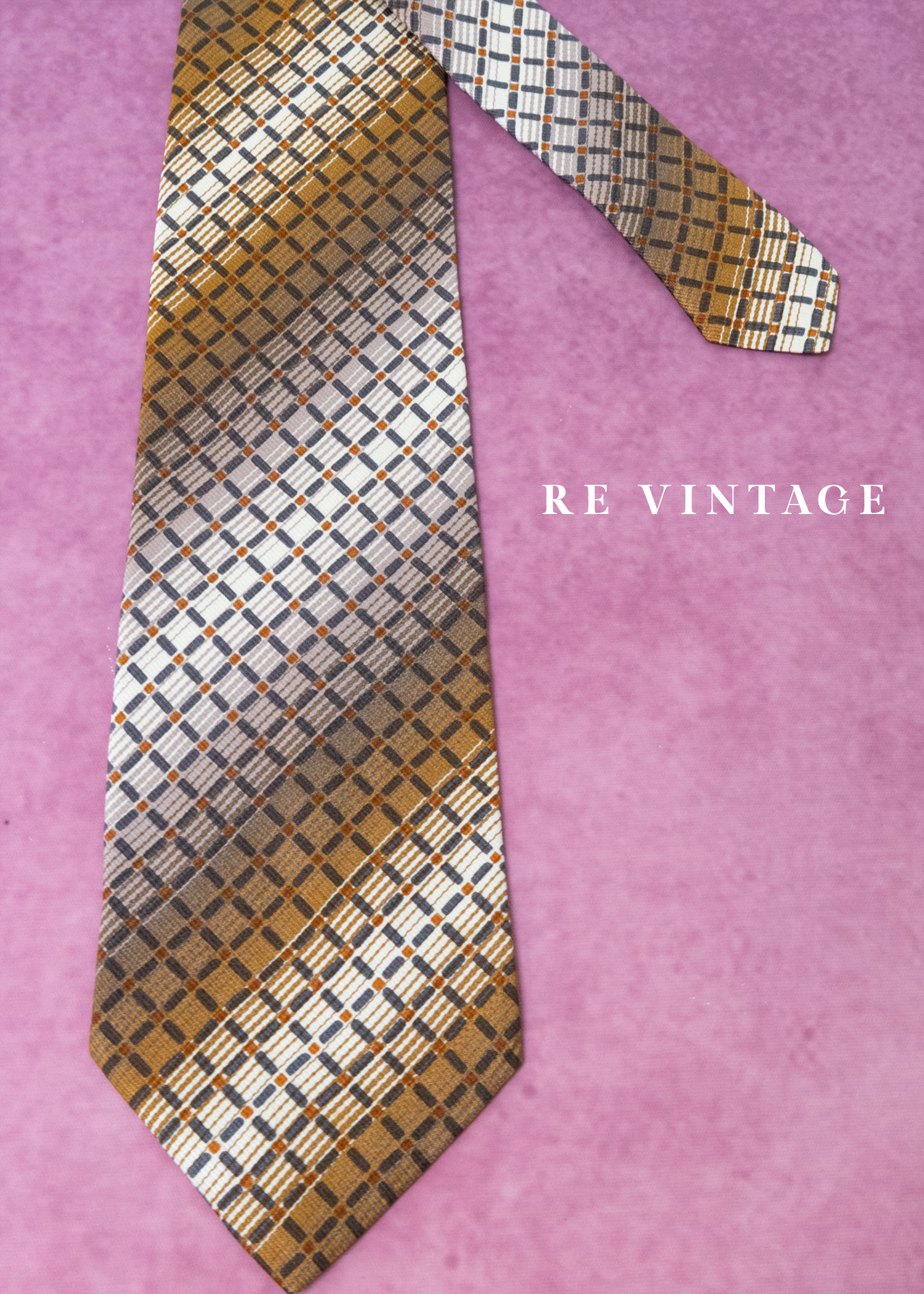 褐霧斜影格紋排列領帶8