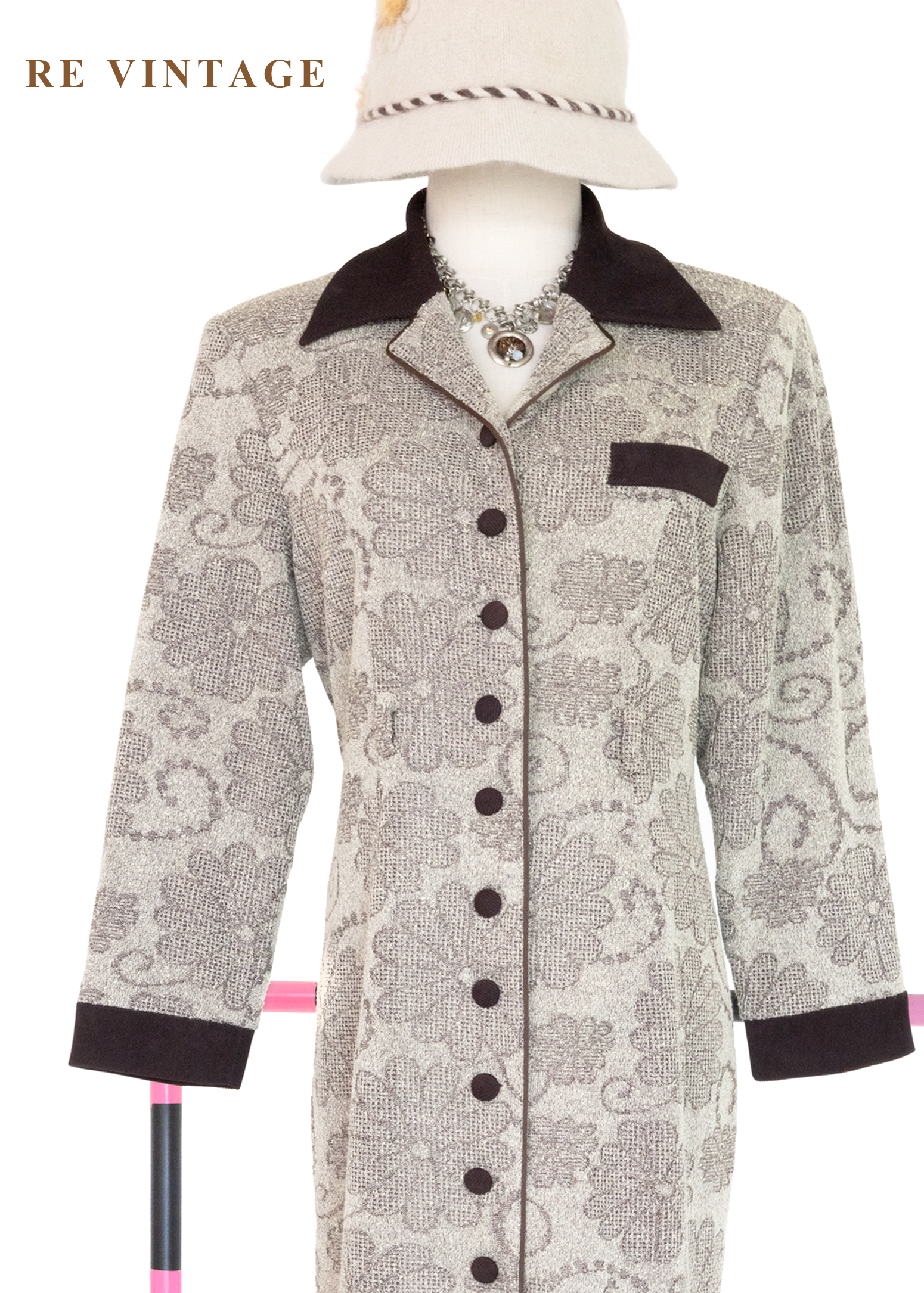 質感單品 - 溫潤培茶壓印花紋西裝式長洋裝3