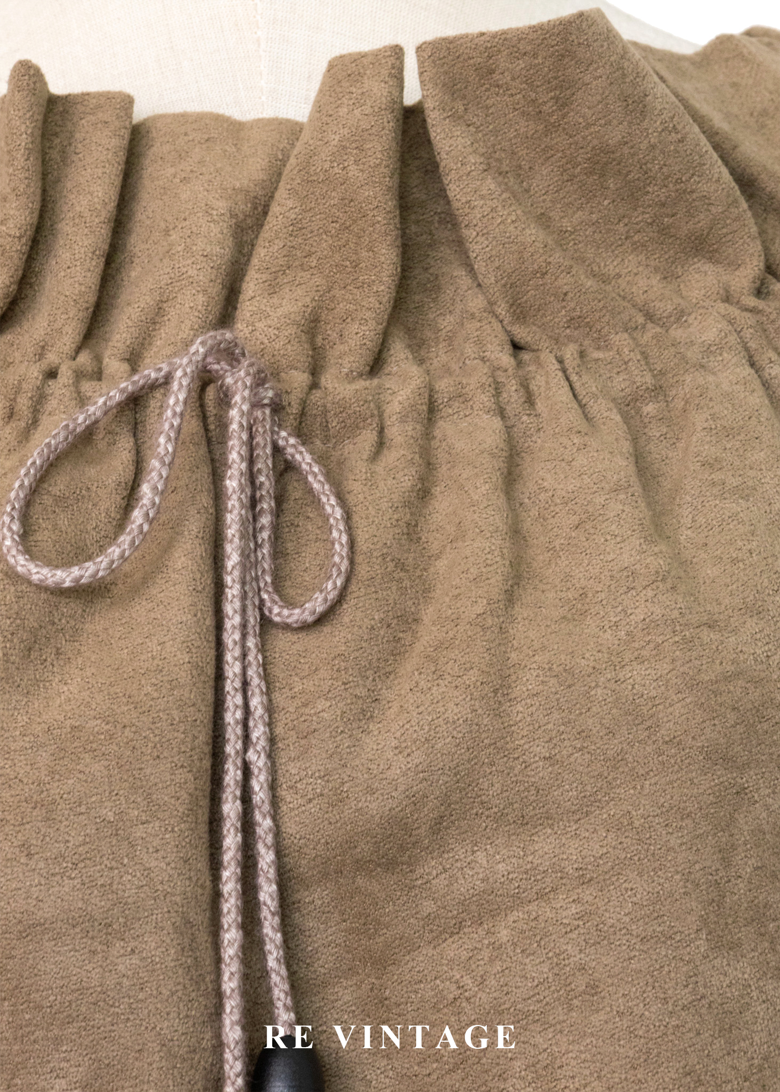 Sand Muse 抽繩花朵領口法式輕鬆洋裝7