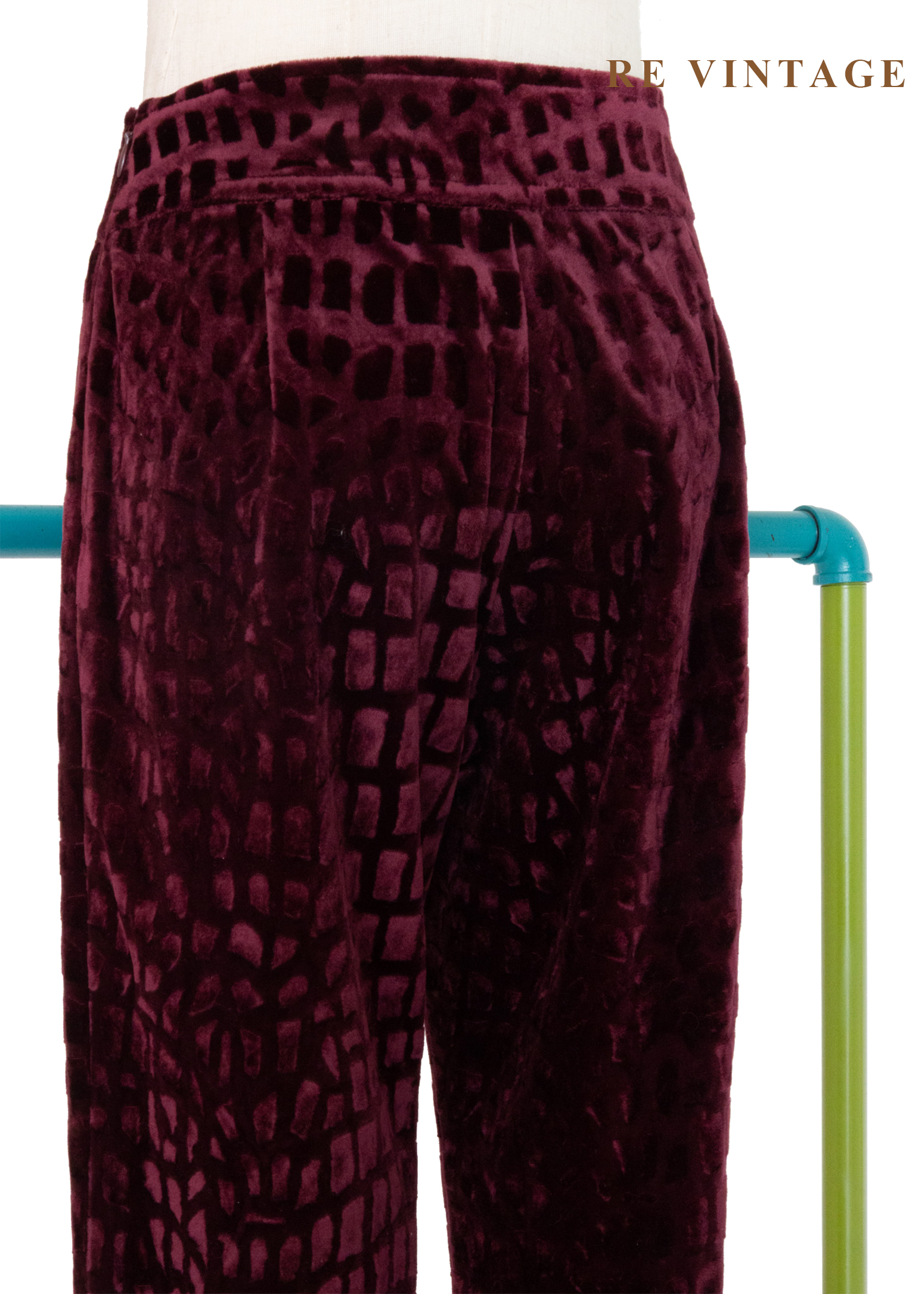 莓果色雕紋紋理絨布長褲(25")11