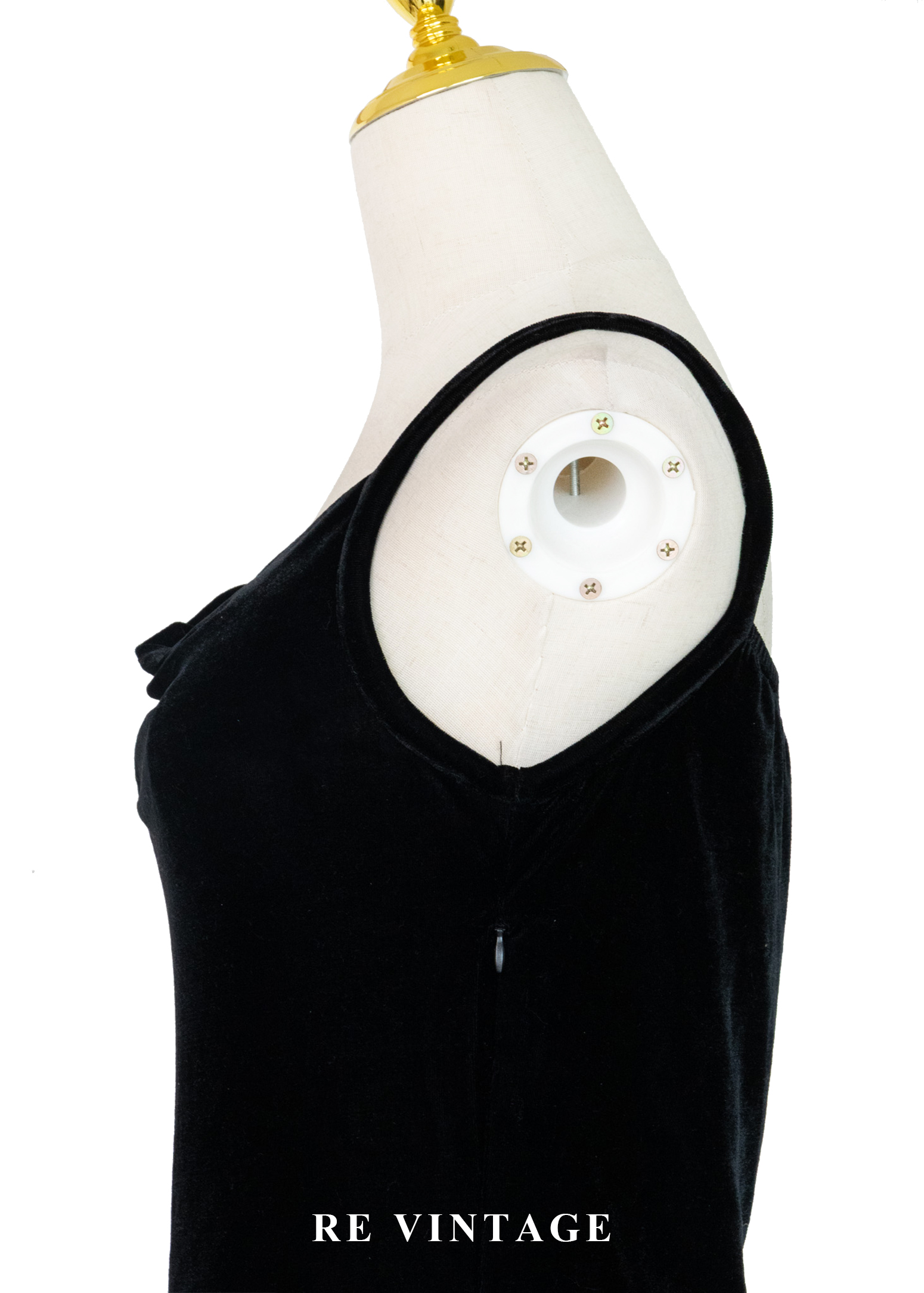 慵懶美女神黑絨細肩帶洋裝10