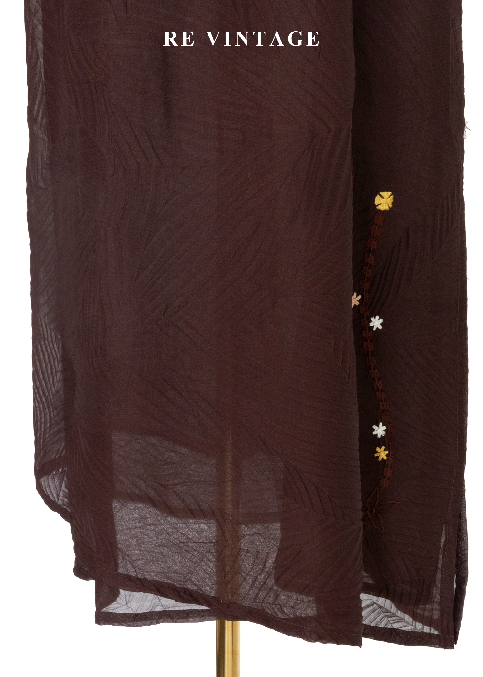 煙燻棕交錯壓印紋理細肩帶長洋裝4