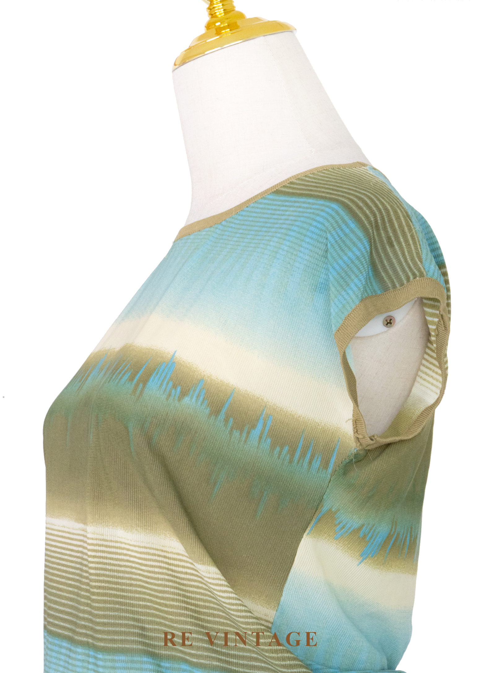 青苔湖水交疊山景上衣9