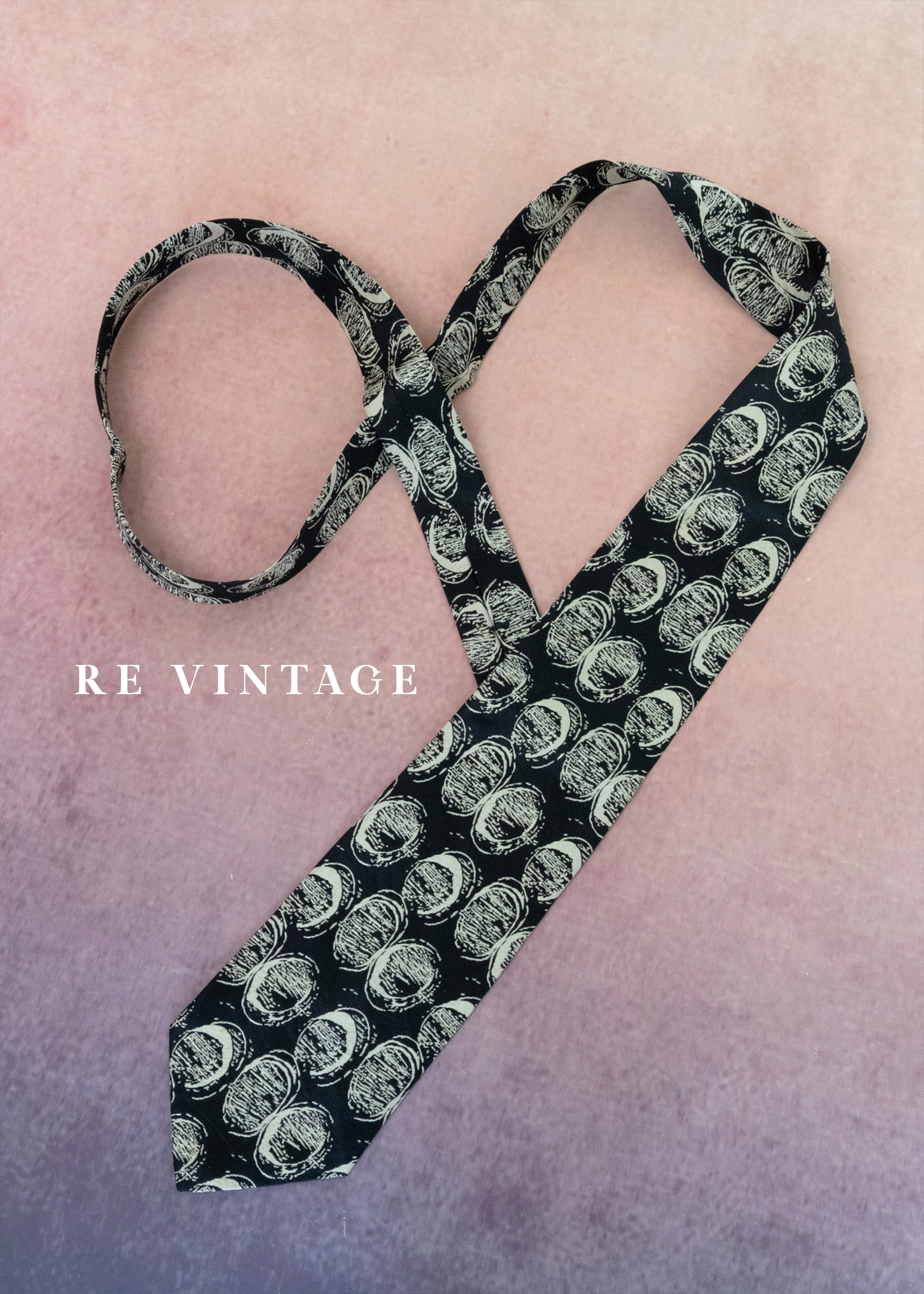 宇宙陰晴圓缺領帶9