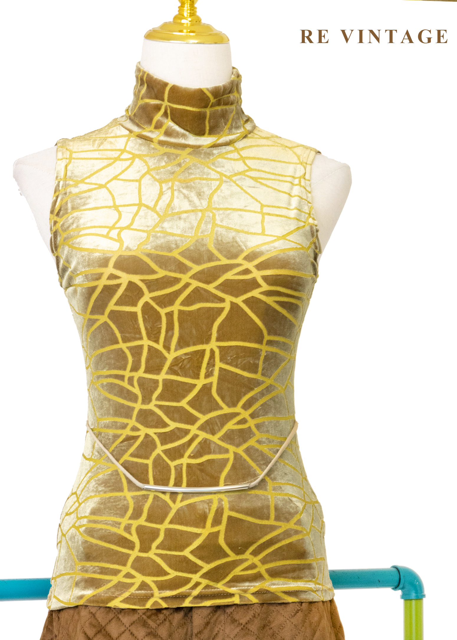 Memory of Light 金黃色絨布背心