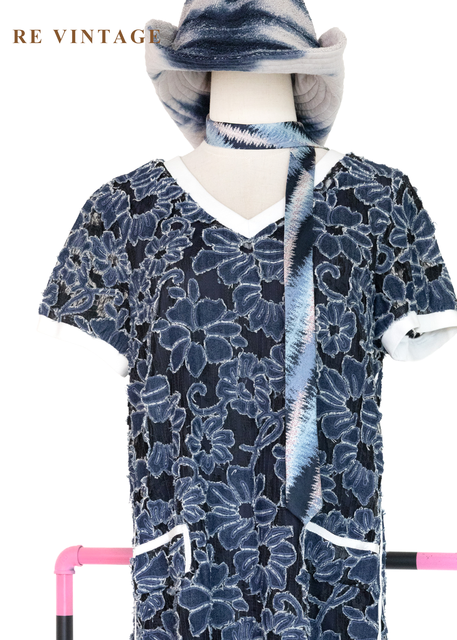 靛藍花瓣堆疊黑蕾絲洋裝3