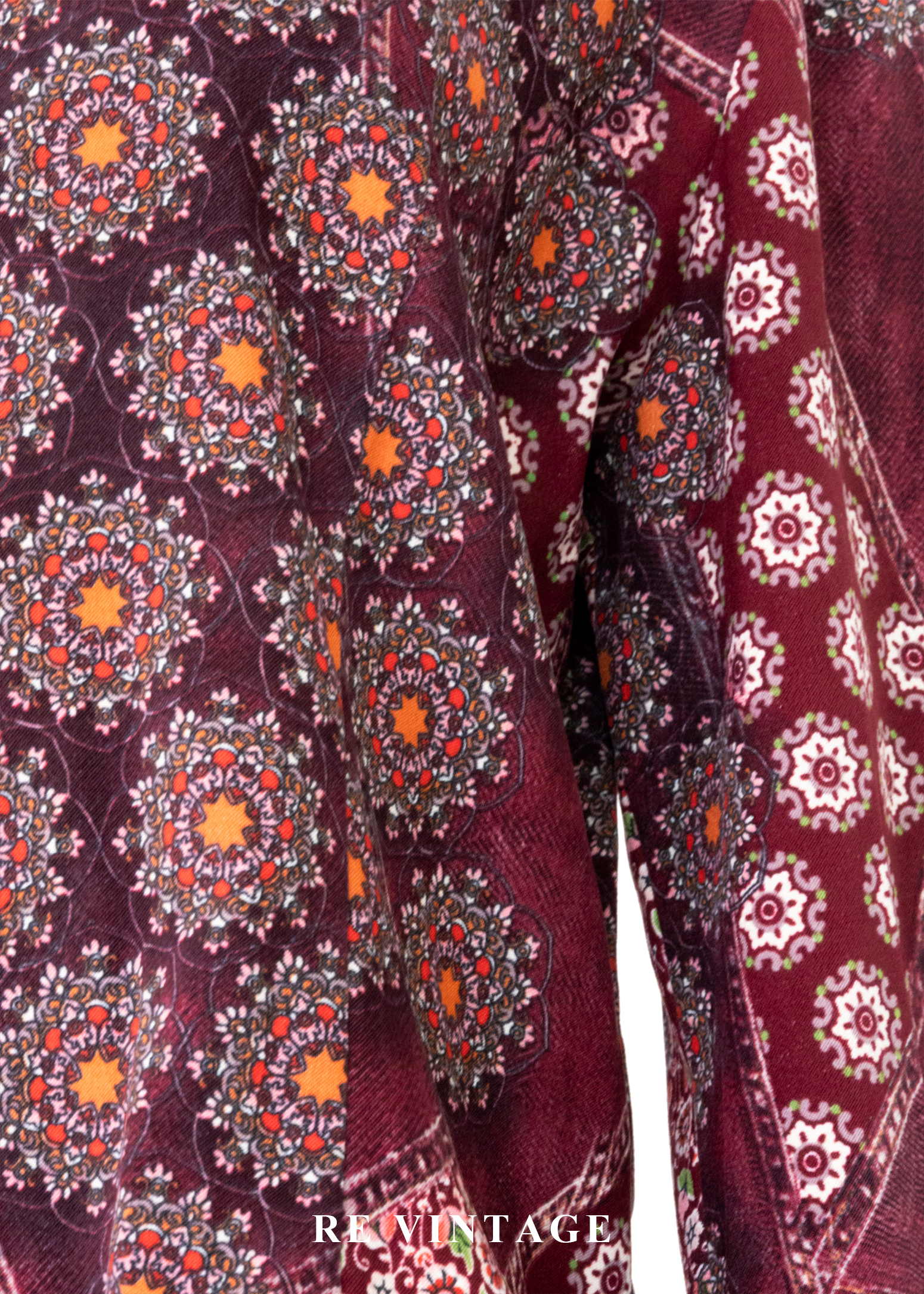 酒紅拼花的秘密訊號上衣8