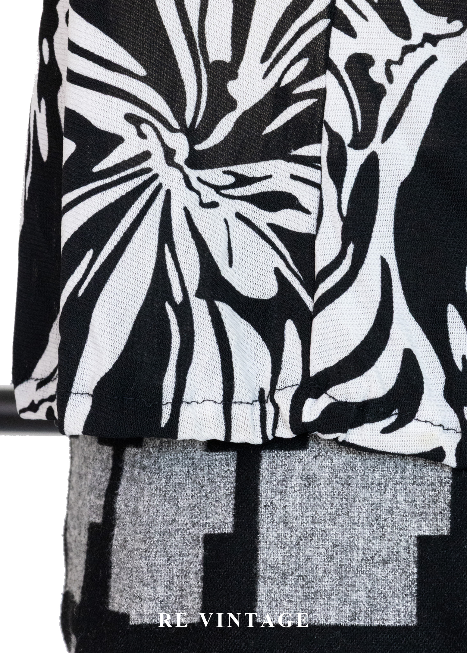 黑白流動藝術繞頸背心9