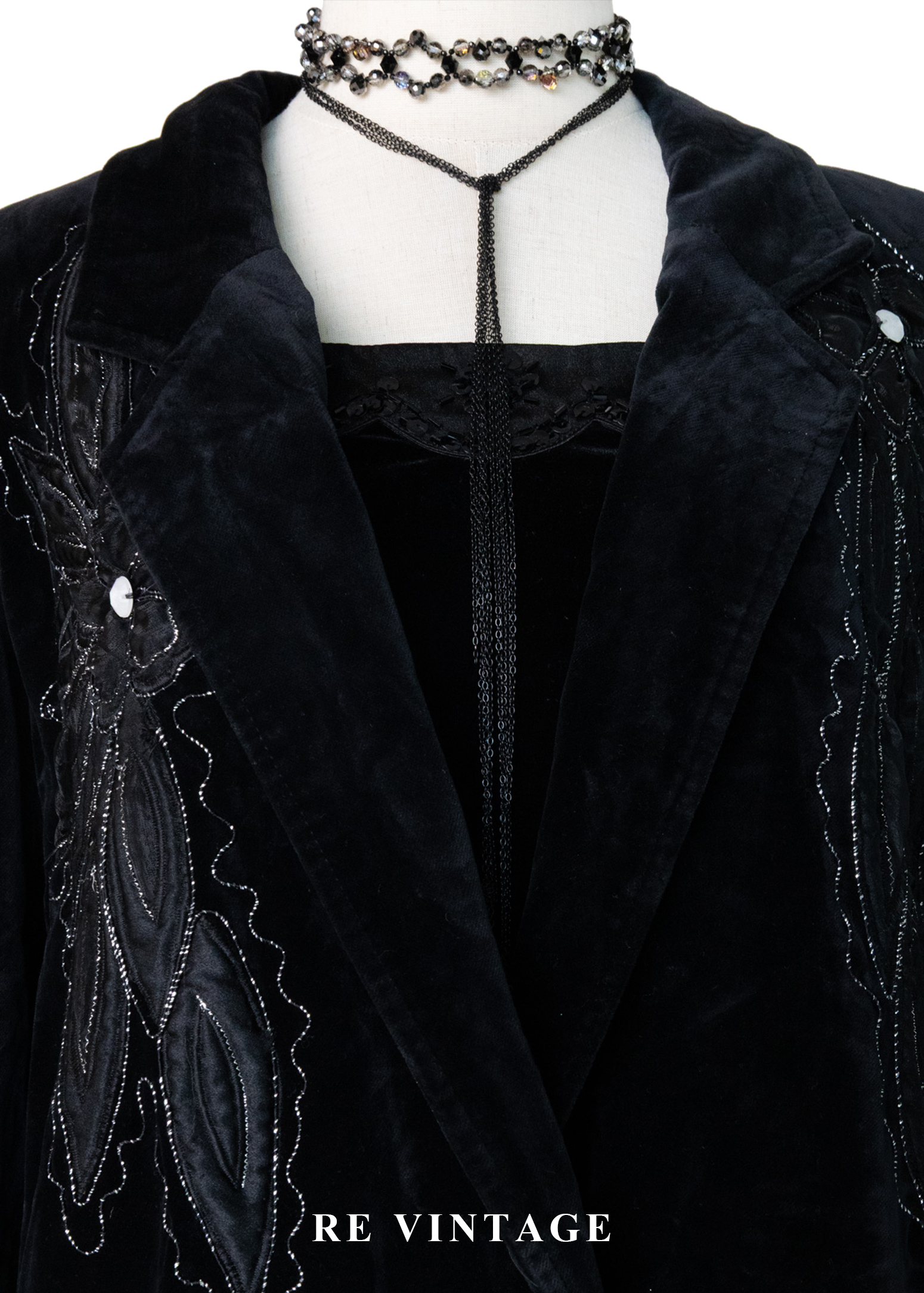 花羽輪廓黑絨深處外套3