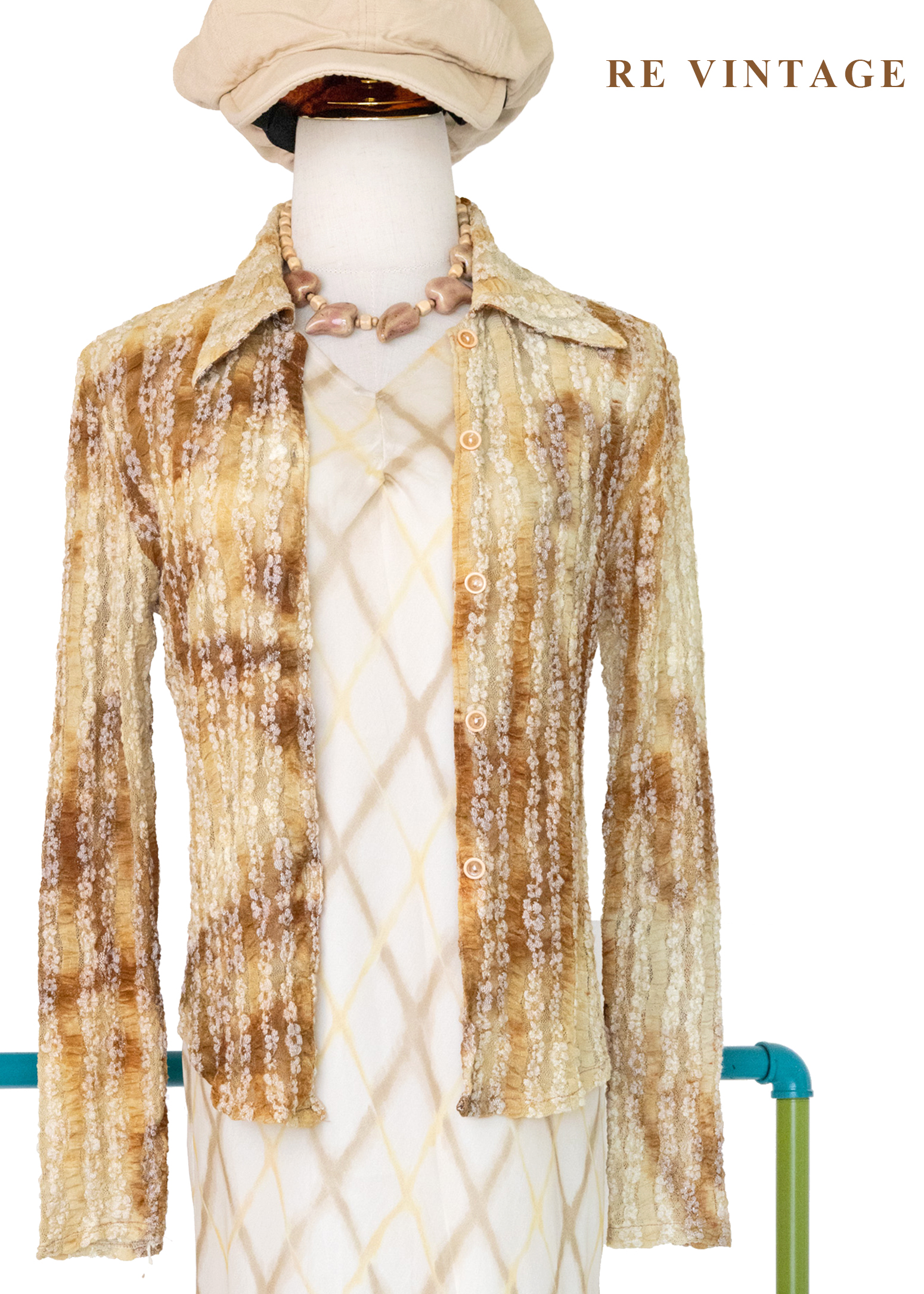 蜂蜜褶光小花上衣