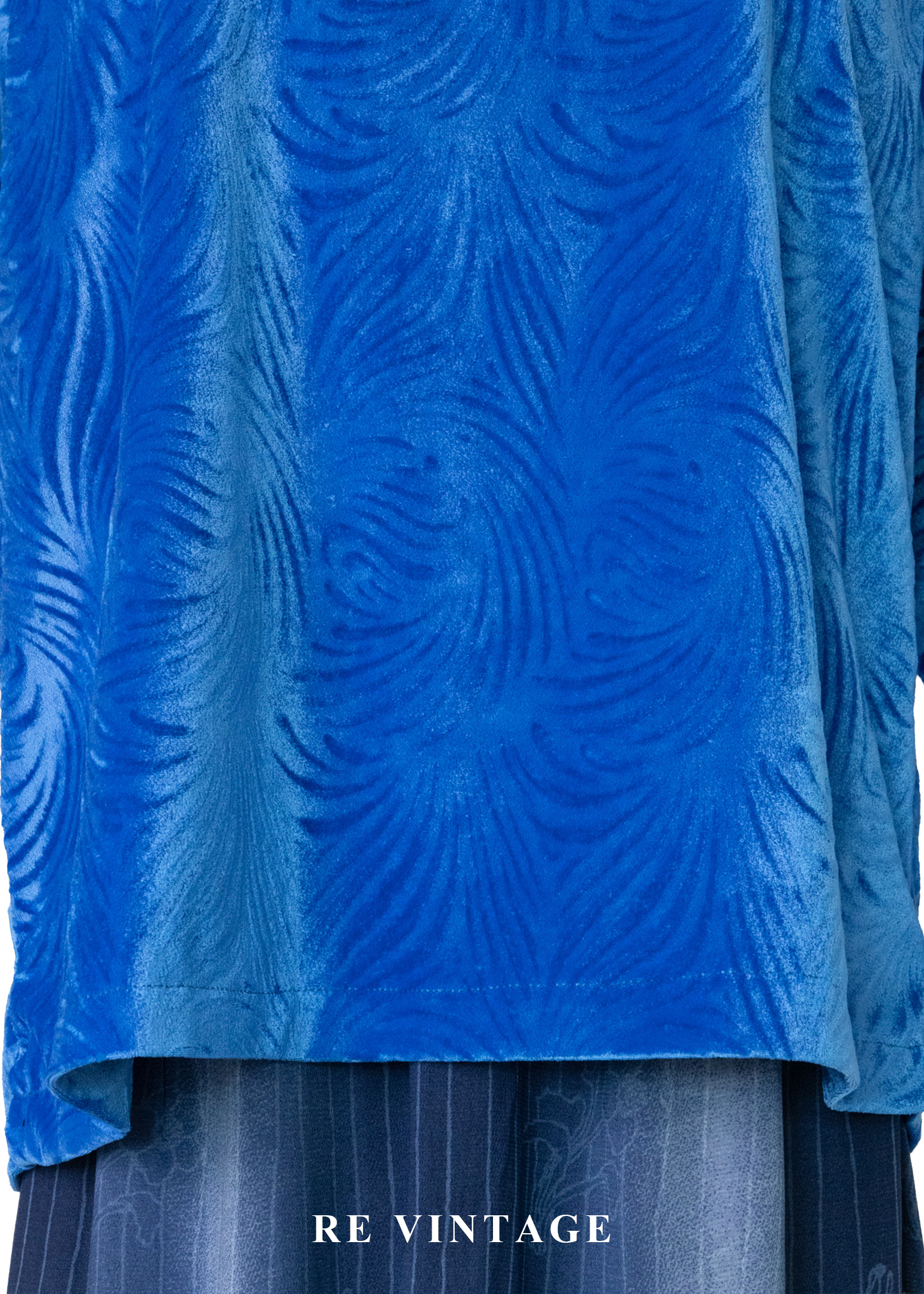 克萊因藍深海波紋絨布上衣5