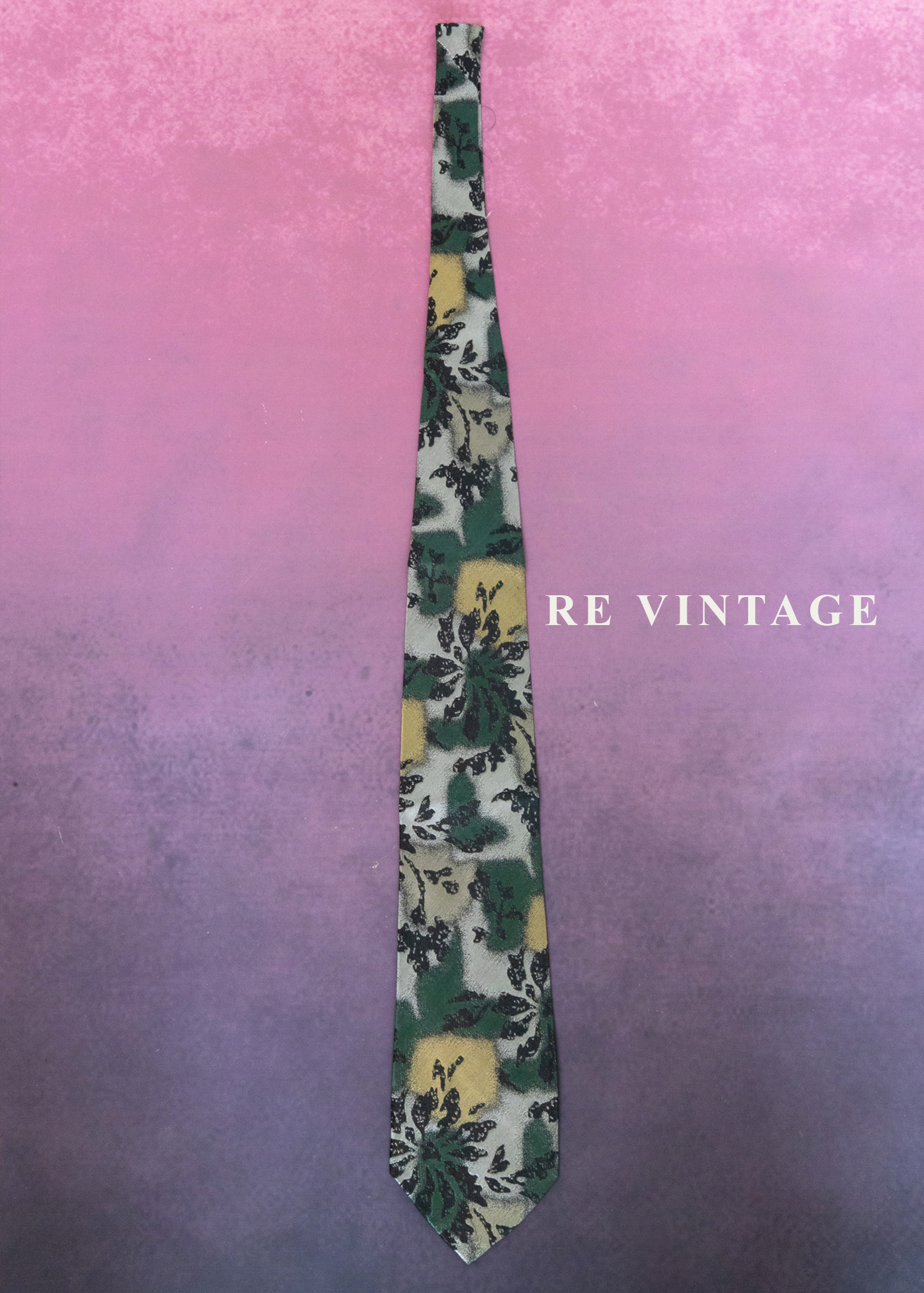 墨綠中的光束領帶3