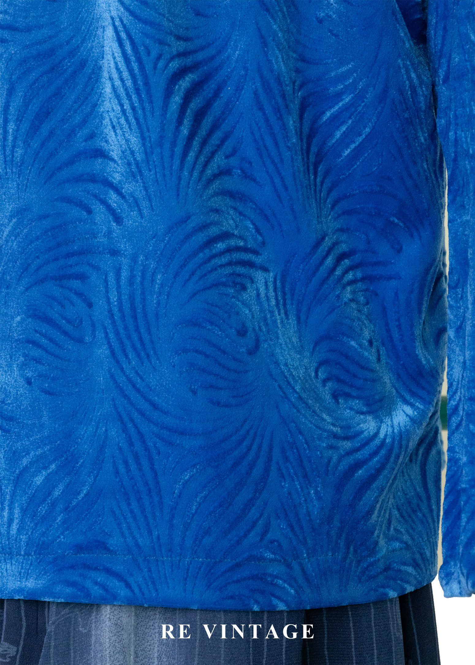 克萊因藍深海波紋絨布上衣9