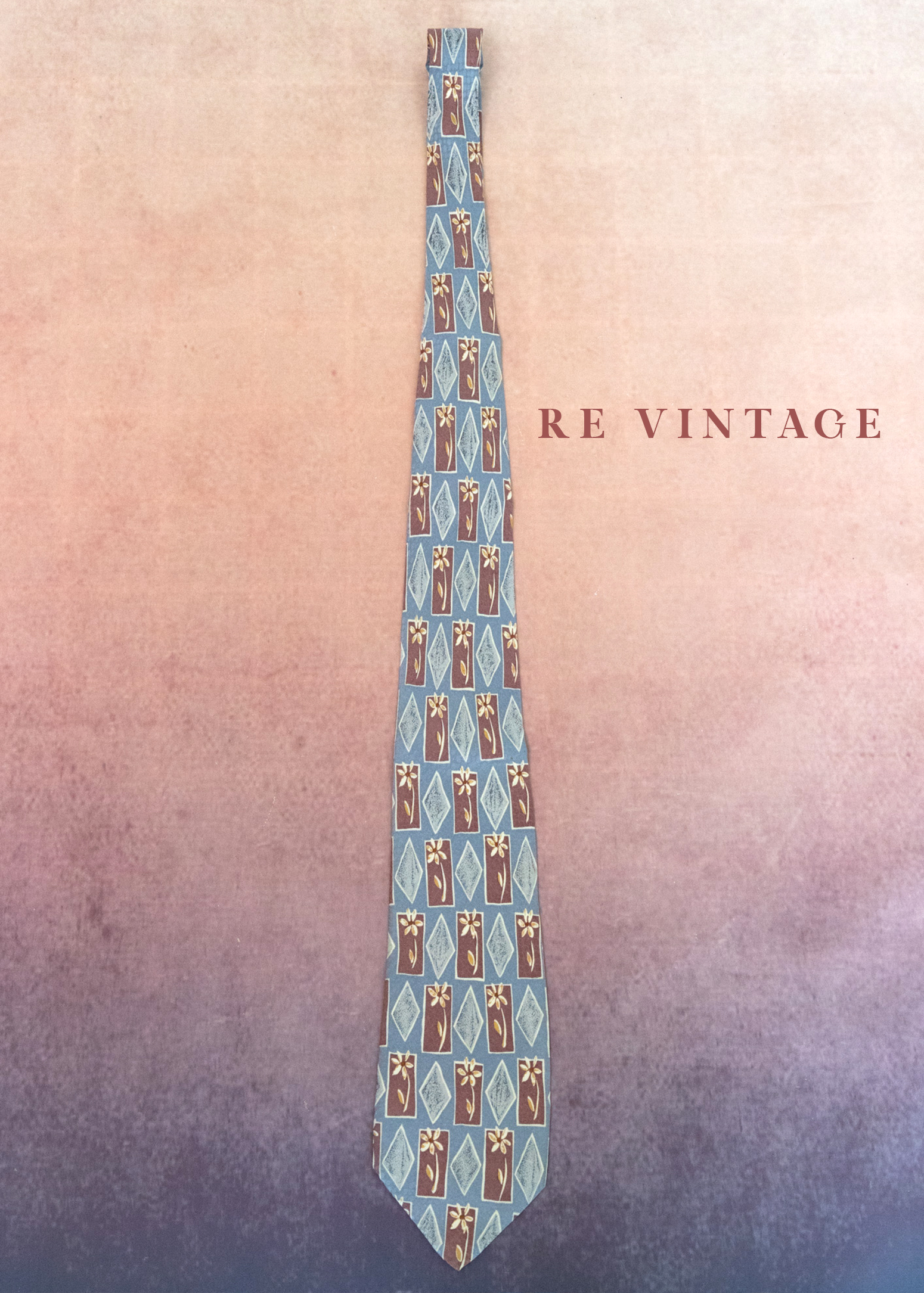 跳動著的菱格小花領帶4