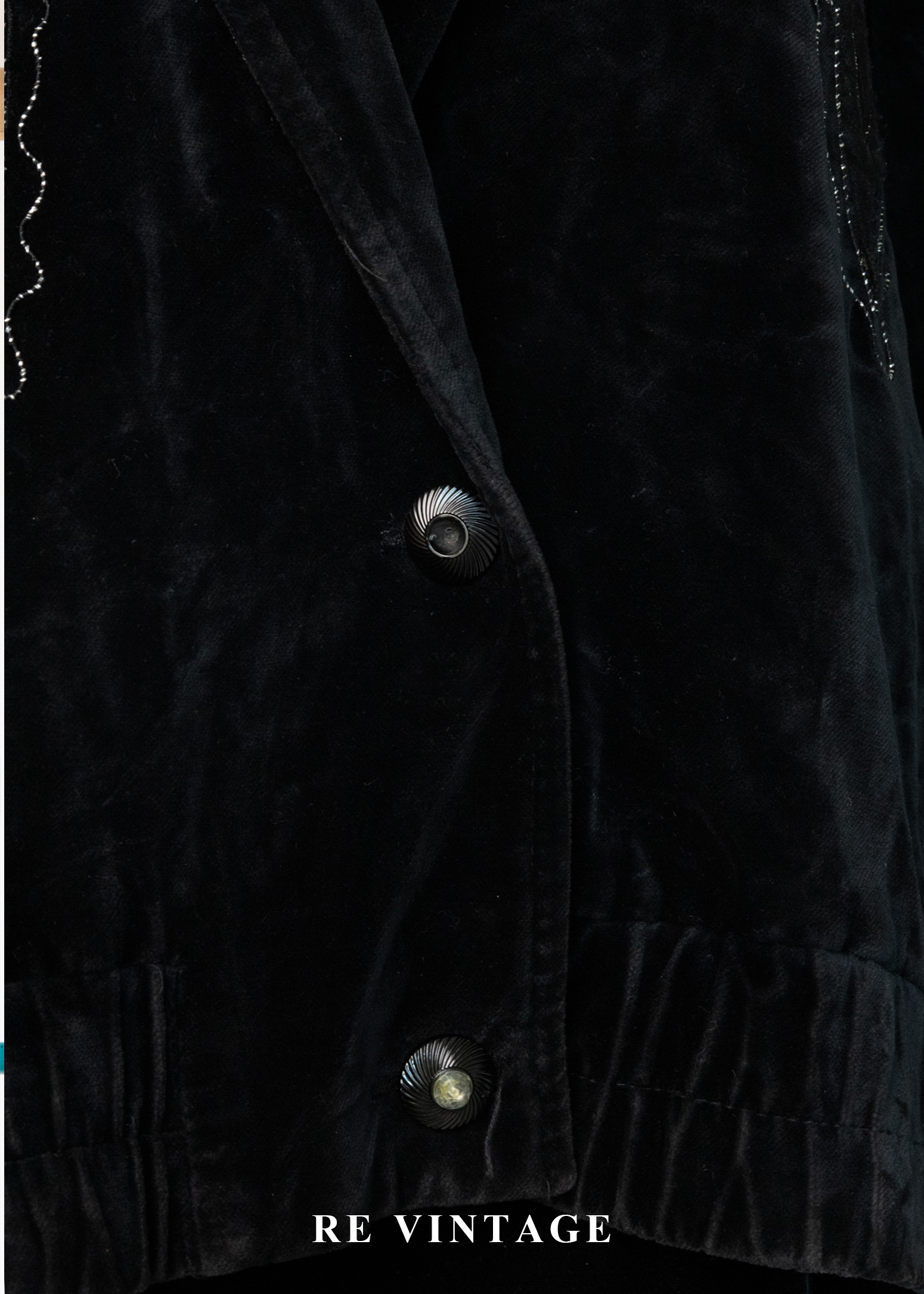 花羽輪廓黑絨深處外套5