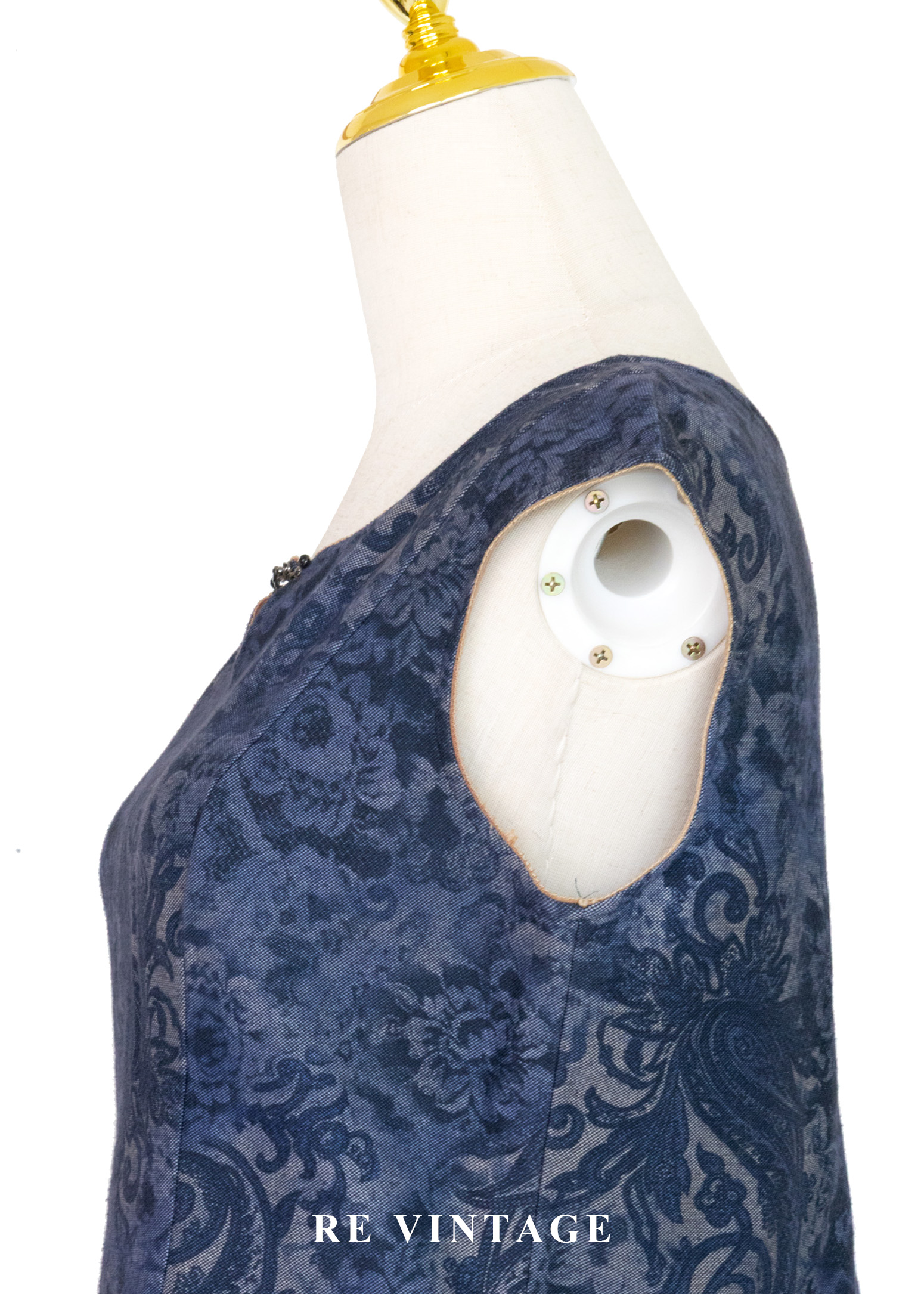 典雅墨藍色壓花圖騰上衣8