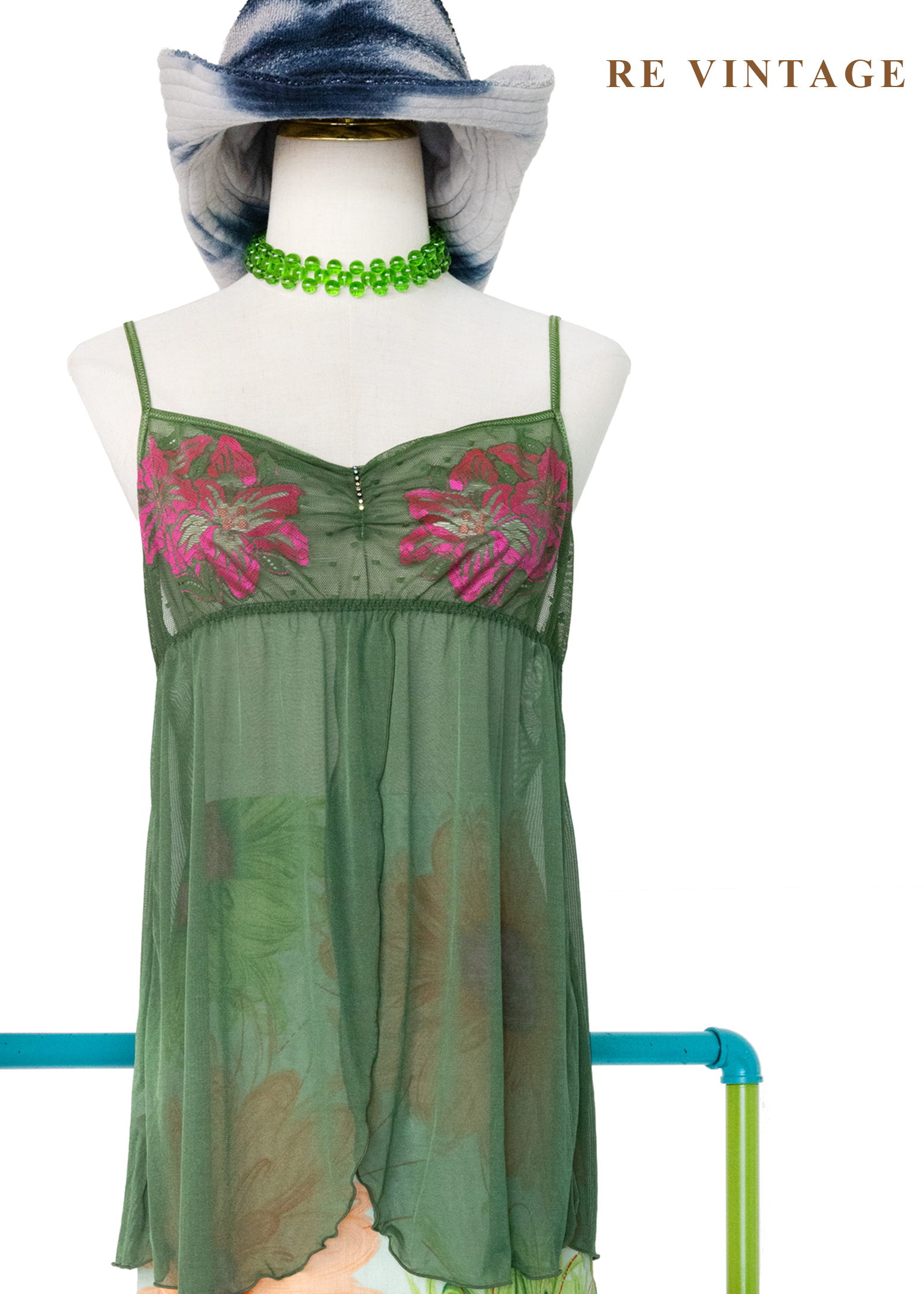 森林薄霧粉花顯露細肩帶背心