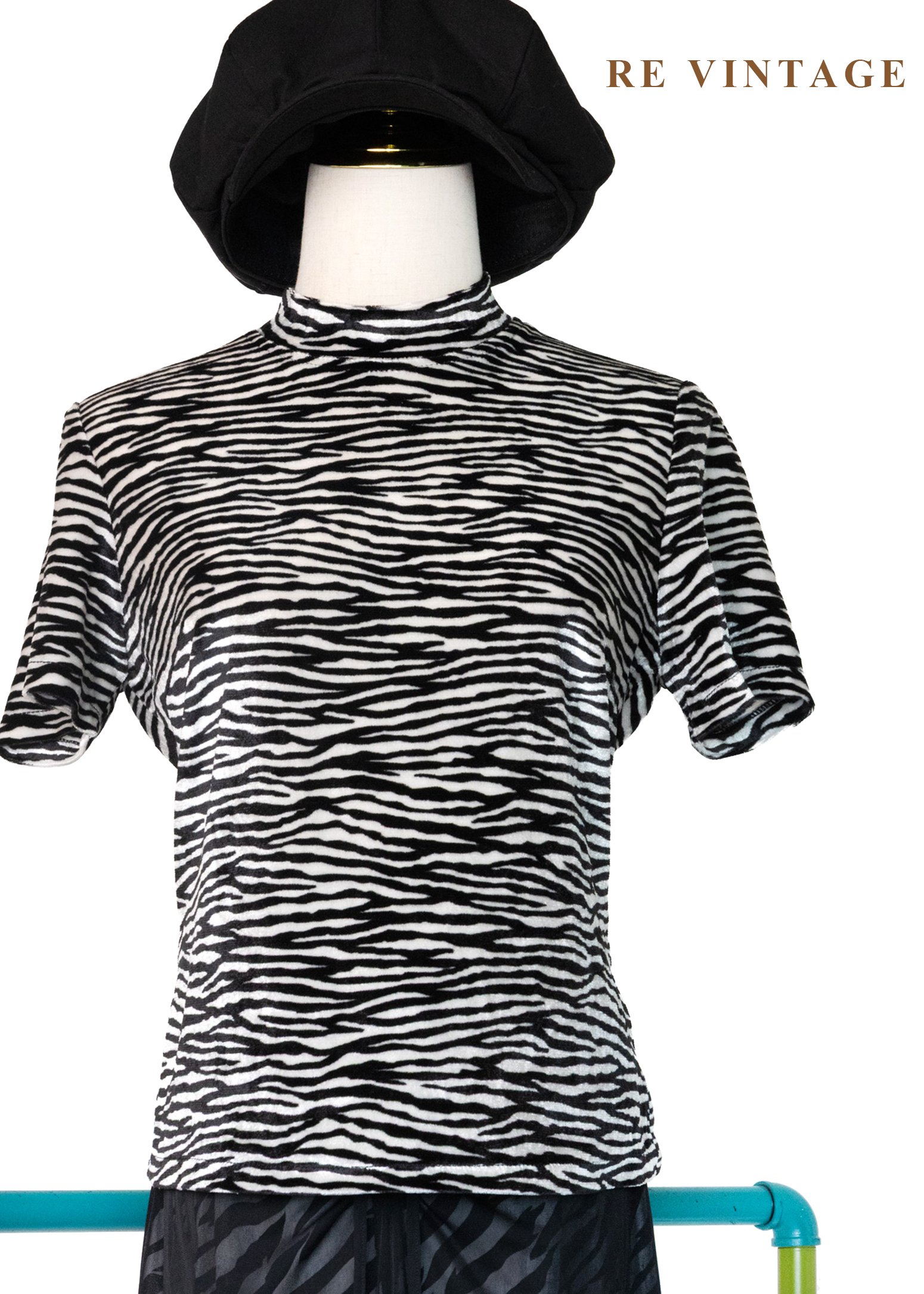 黑白流動斑馬紋絨布上衣