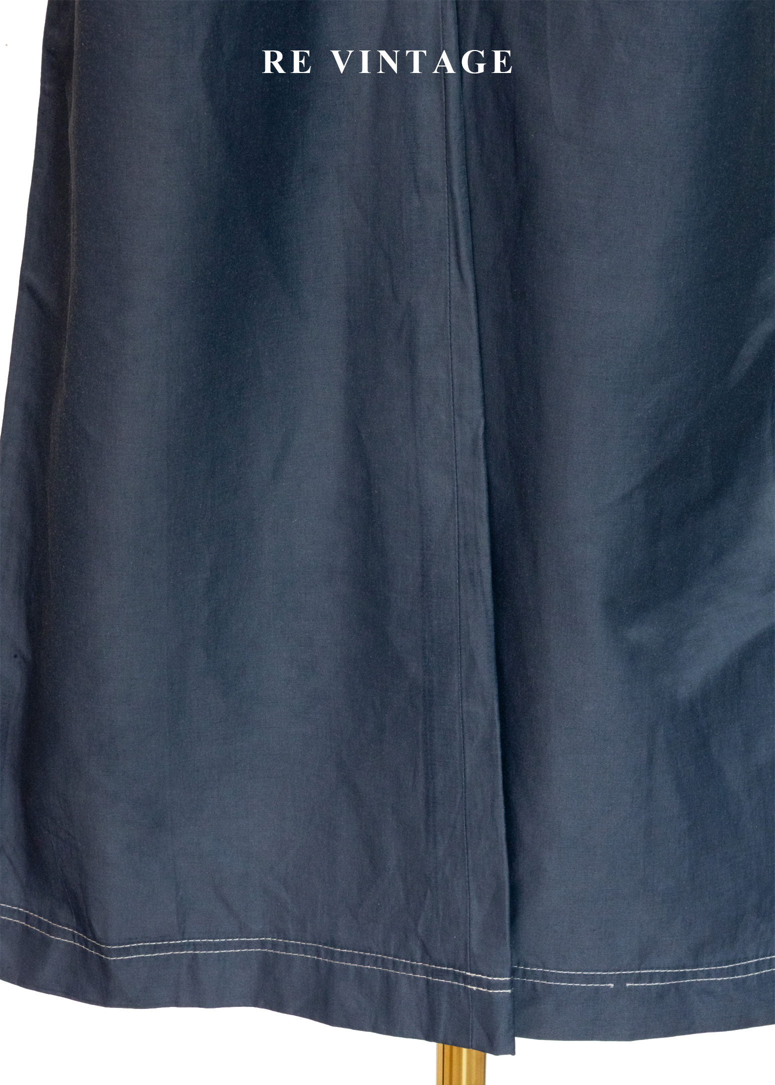 質感單品 - 光澤藍中腰喇叭褲5