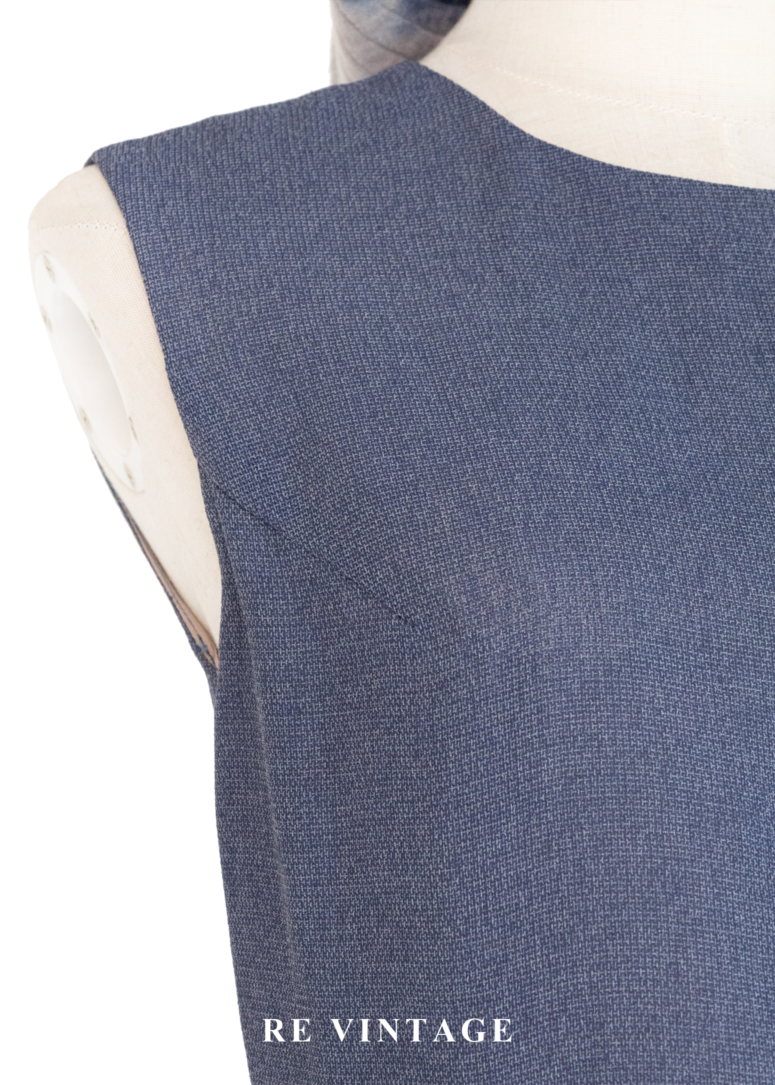 質感單品 - 線條俐落的銀釦迷你洋裝9