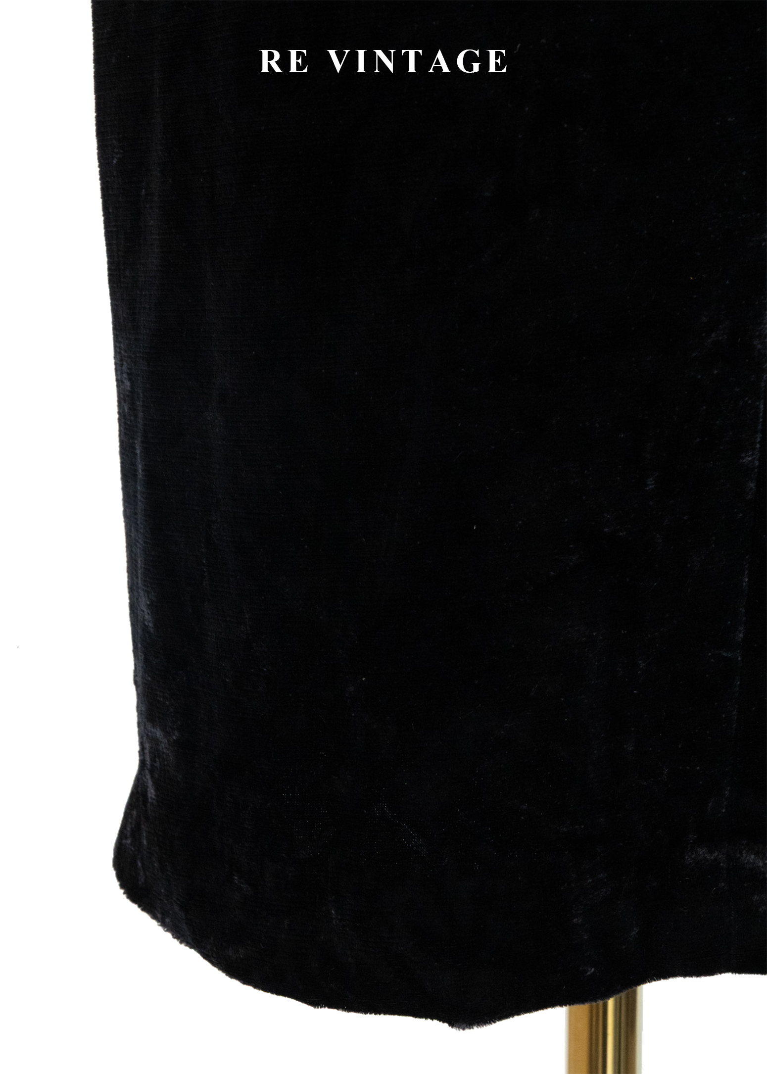 質感單品 - 低調氣質黑色絨布細肩帶洋裝11