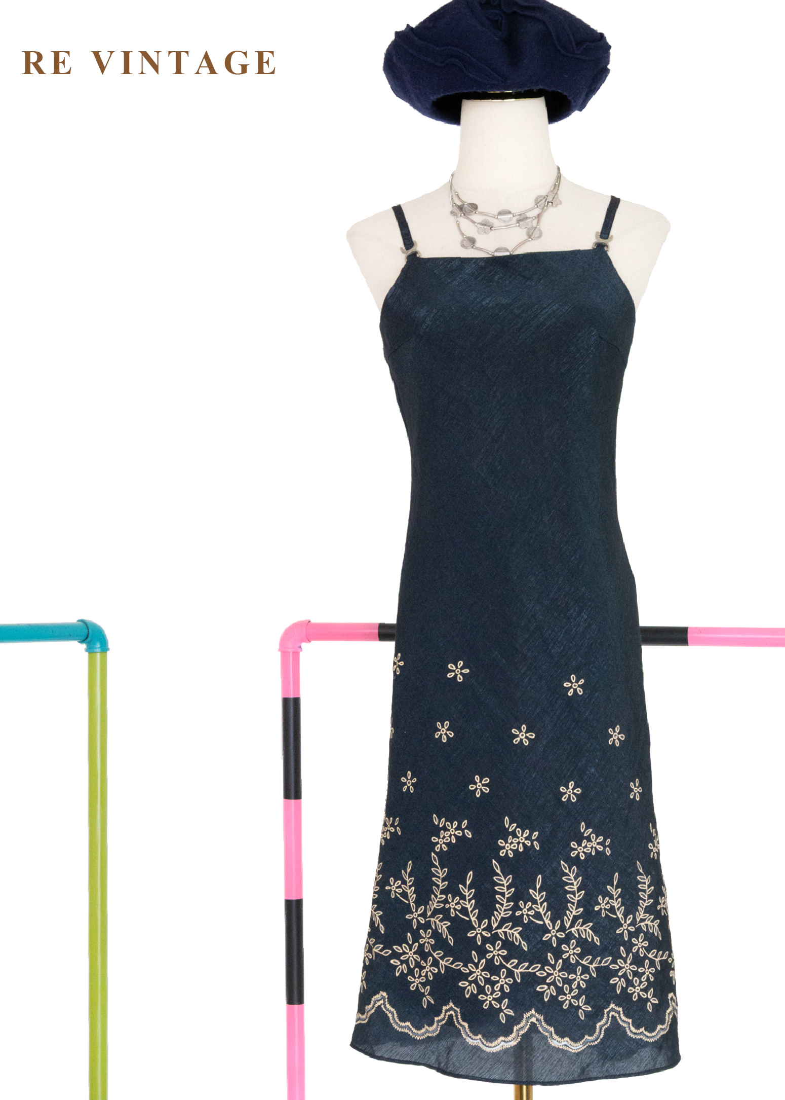 古典深藍花草刺繡細肩帶洋裝